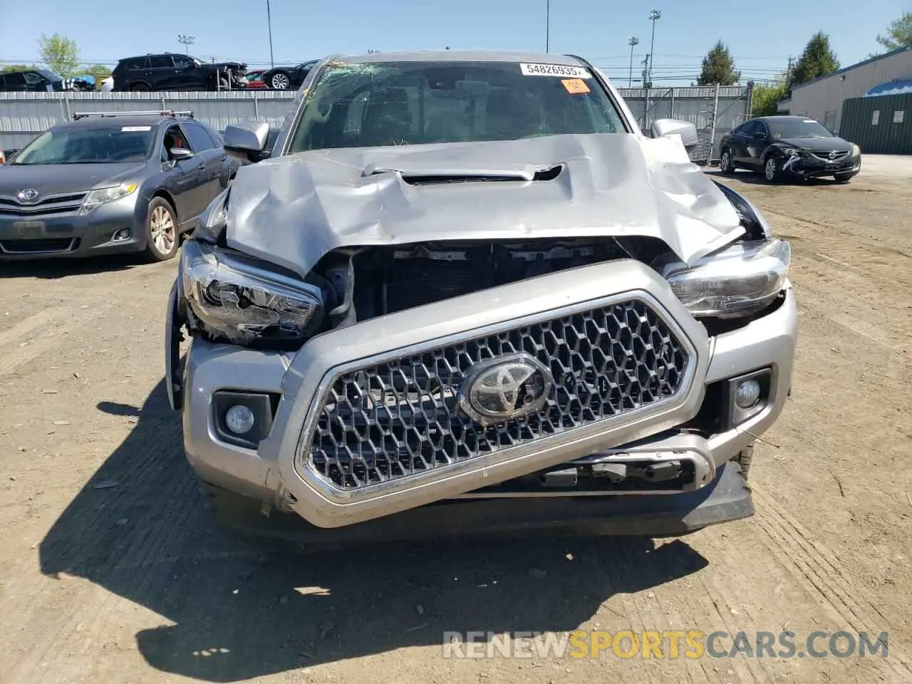 5 Фотография поврежденного автомобиля 5TFSZ5AN3KX205733 TOYOTA TACOMA 2019