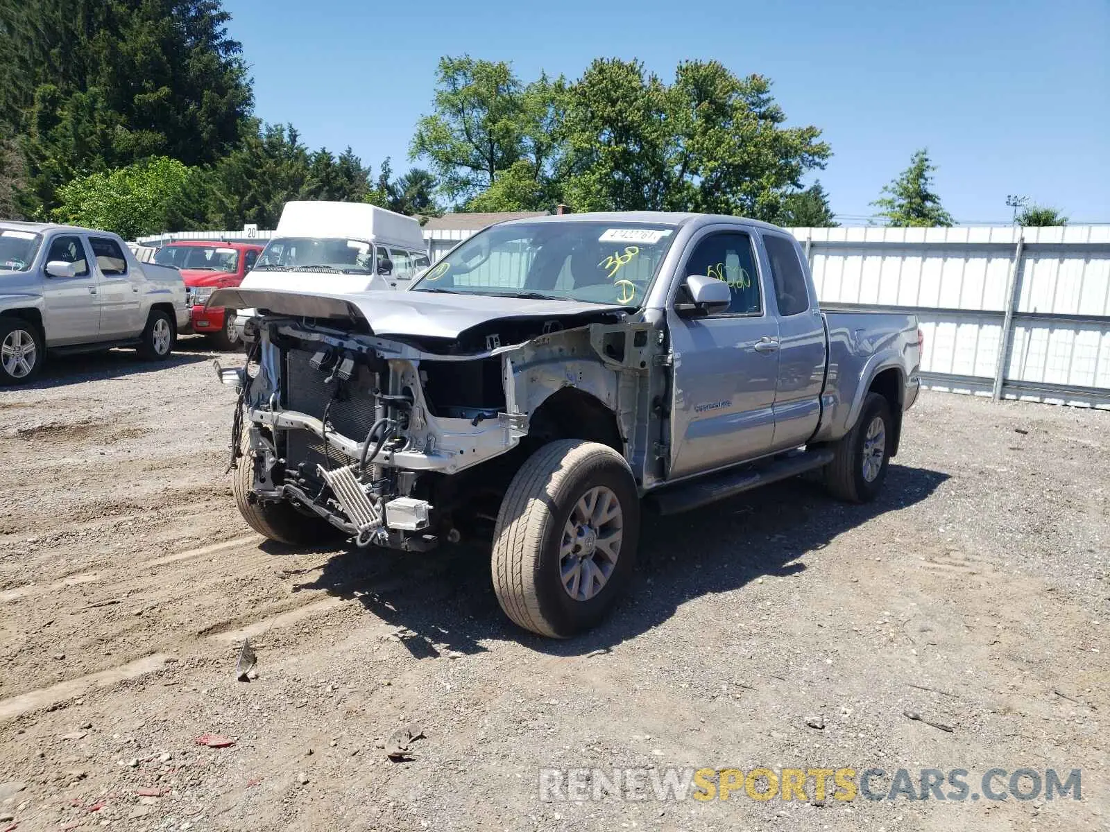 2 Photograph of a damaged car 5TFSZ5ANXKX197887 TOYOTA TACOMA 2019