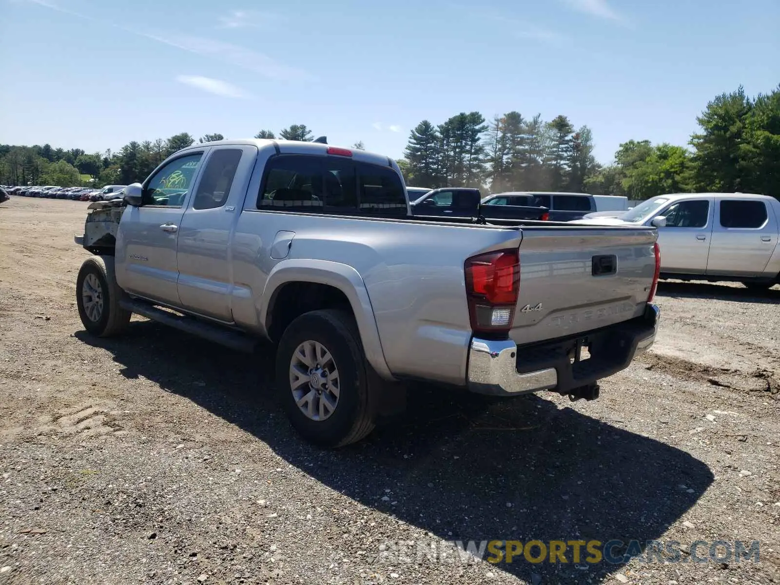 3 Photograph of a damaged car 5TFSZ5ANXKX197887 TOYOTA TACOMA 2019