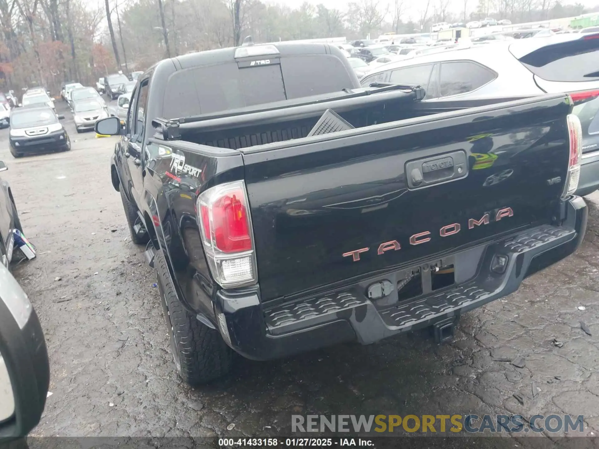 3 Photograph of a damaged car 3TMAZ5CN0LM129808 TOYOTA TACOMA 2020
