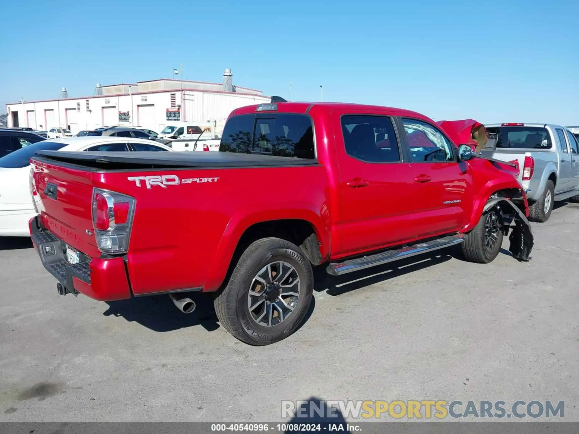 4 Photograph of a damaged car 3TMAZ5CN1LM139635 TOYOTA TACOMA 2020
