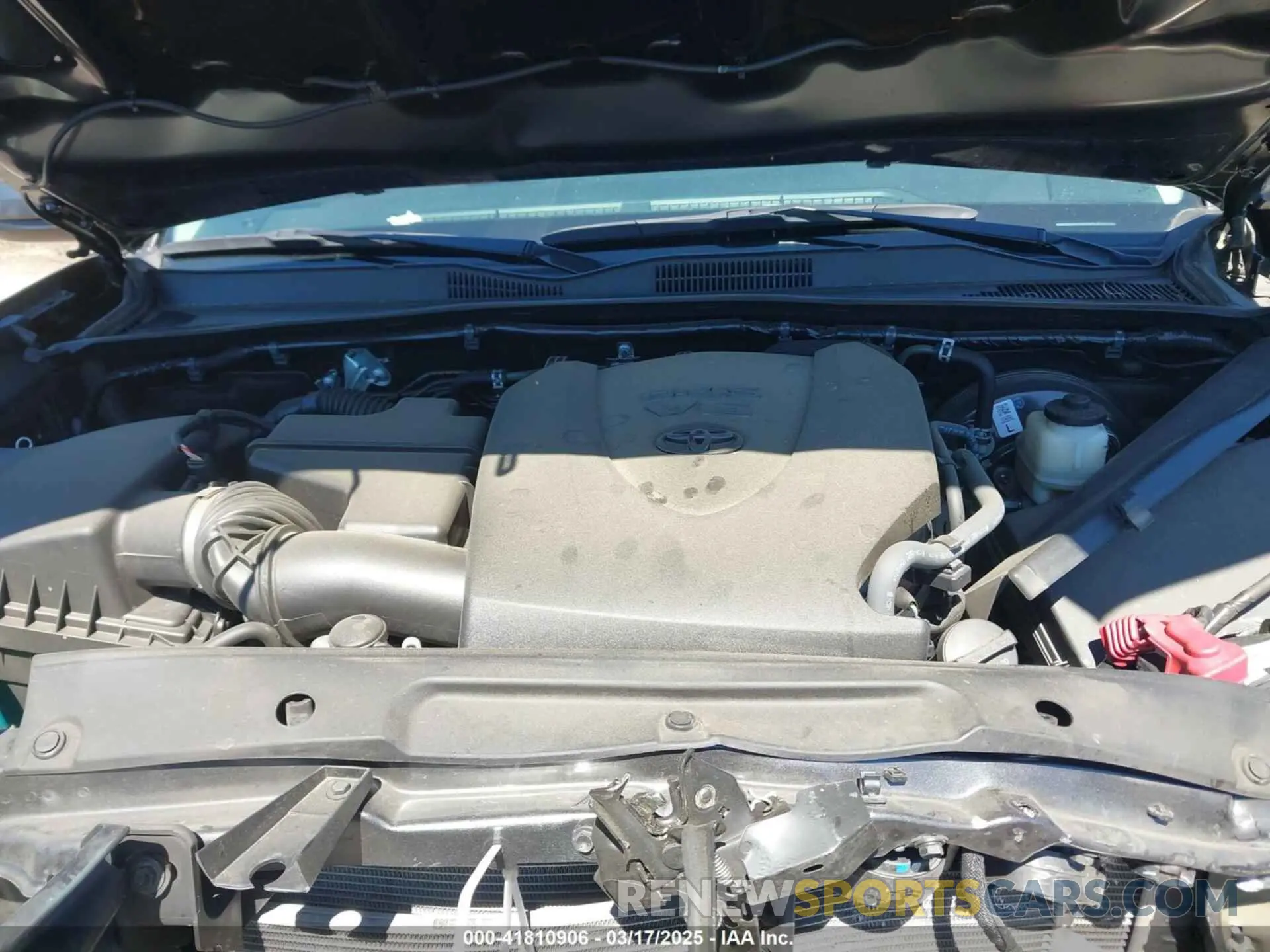 10 Фотография поврежденного автомобиля 3TMAZ5CN2LM116526 TOYOTA TACOMA 2020