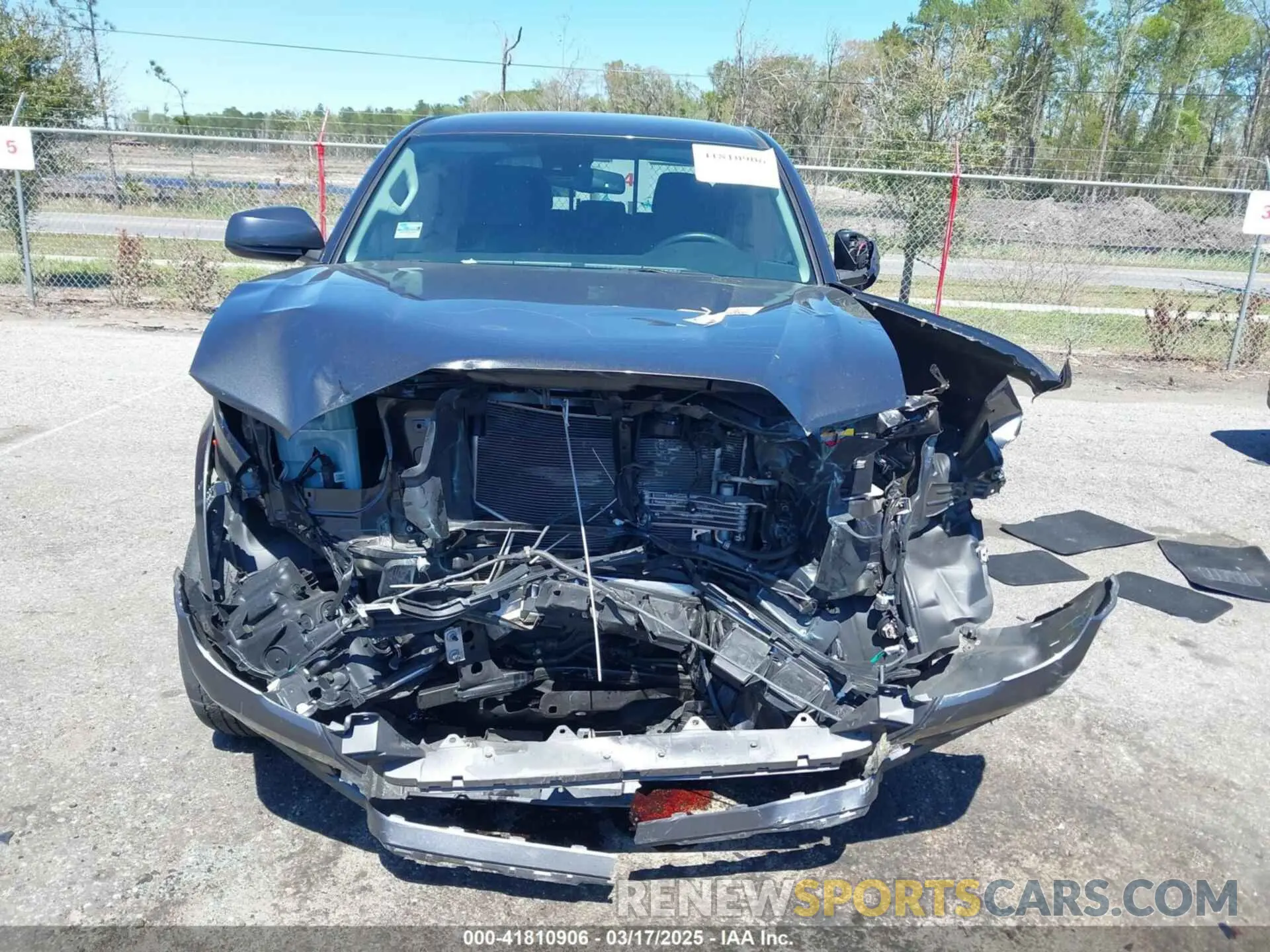 6 Фотография поврежденного автомобиля 3TMAZ5CN2LM116526 TOYOTA TACOMA 2020