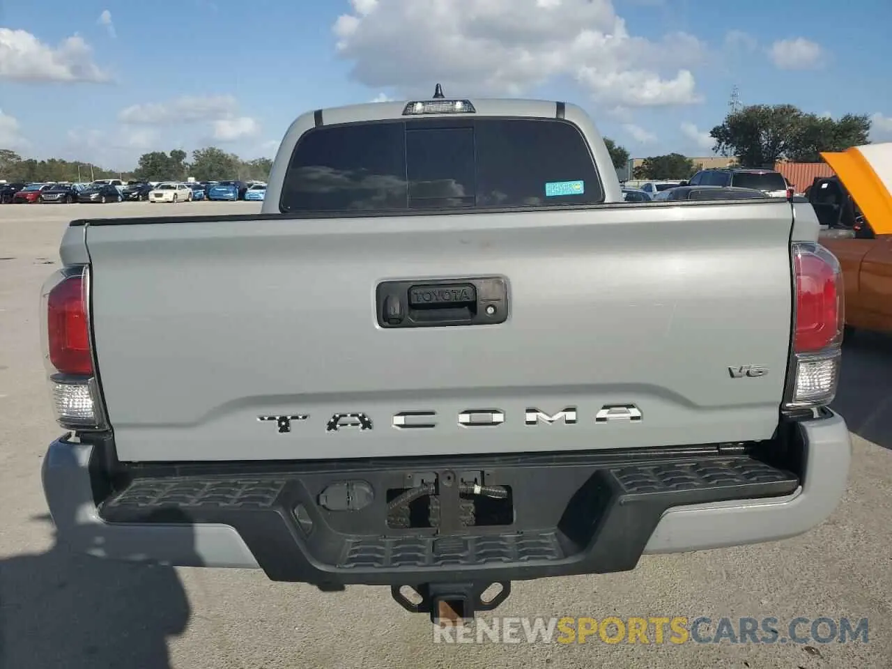6 Photograph of a damaged car 3TMAZ5CN2LM130586 TOYOTA TACOMA 2020