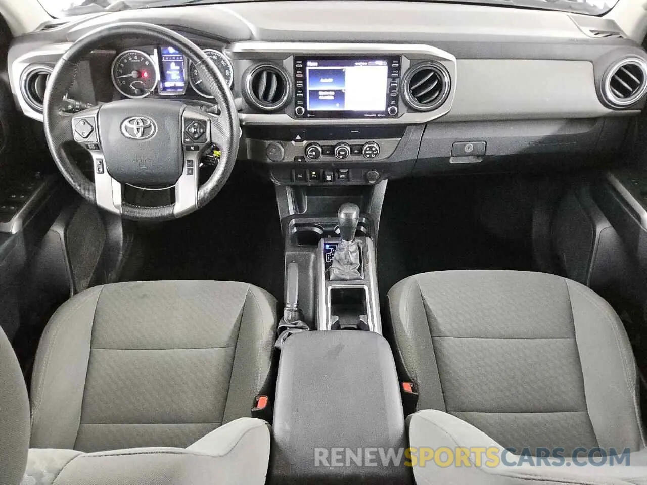 8 Фотография поврежденного автомобиля 3TMAZ5CN2LM130877 TOYOTA TACOMA 2020