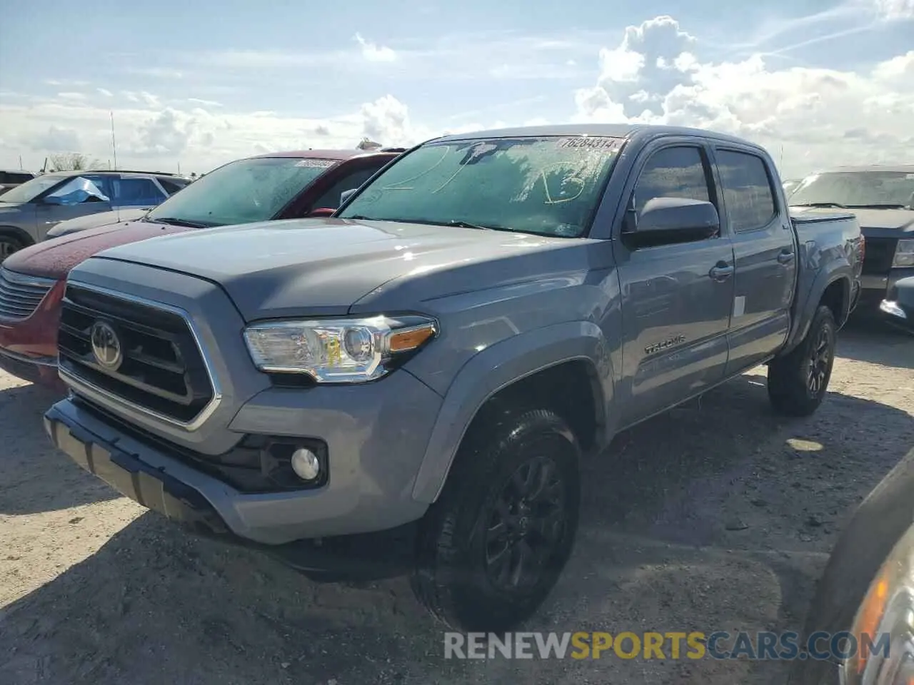 1 Photograph of a damaged car 3TMAZ5CN2LM131382 TOYOTA TACOMA 2020