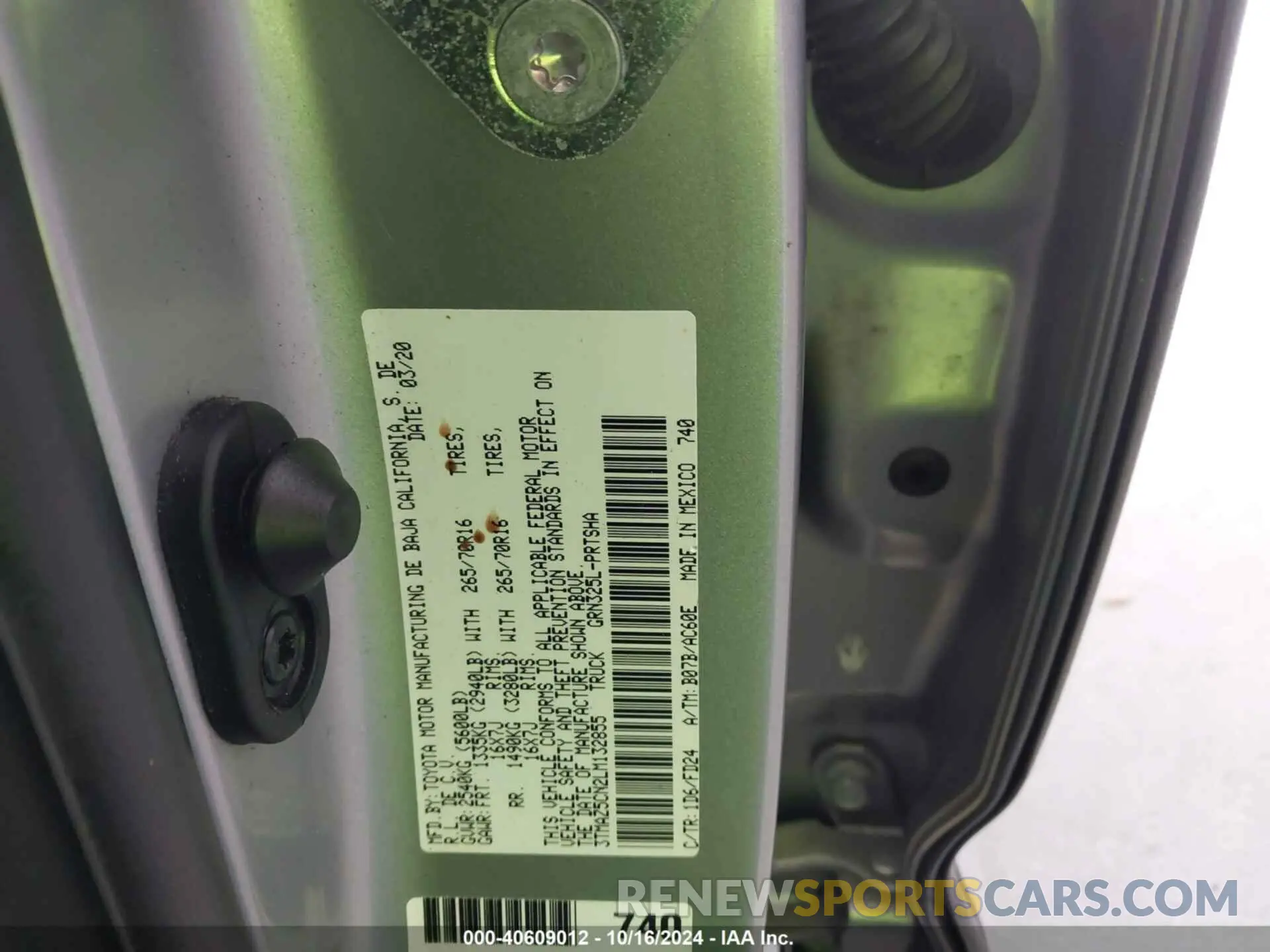9 Photograph of a damaged car 3TMAZ5CN2LM132855 TOYOTA TACOMA 2020