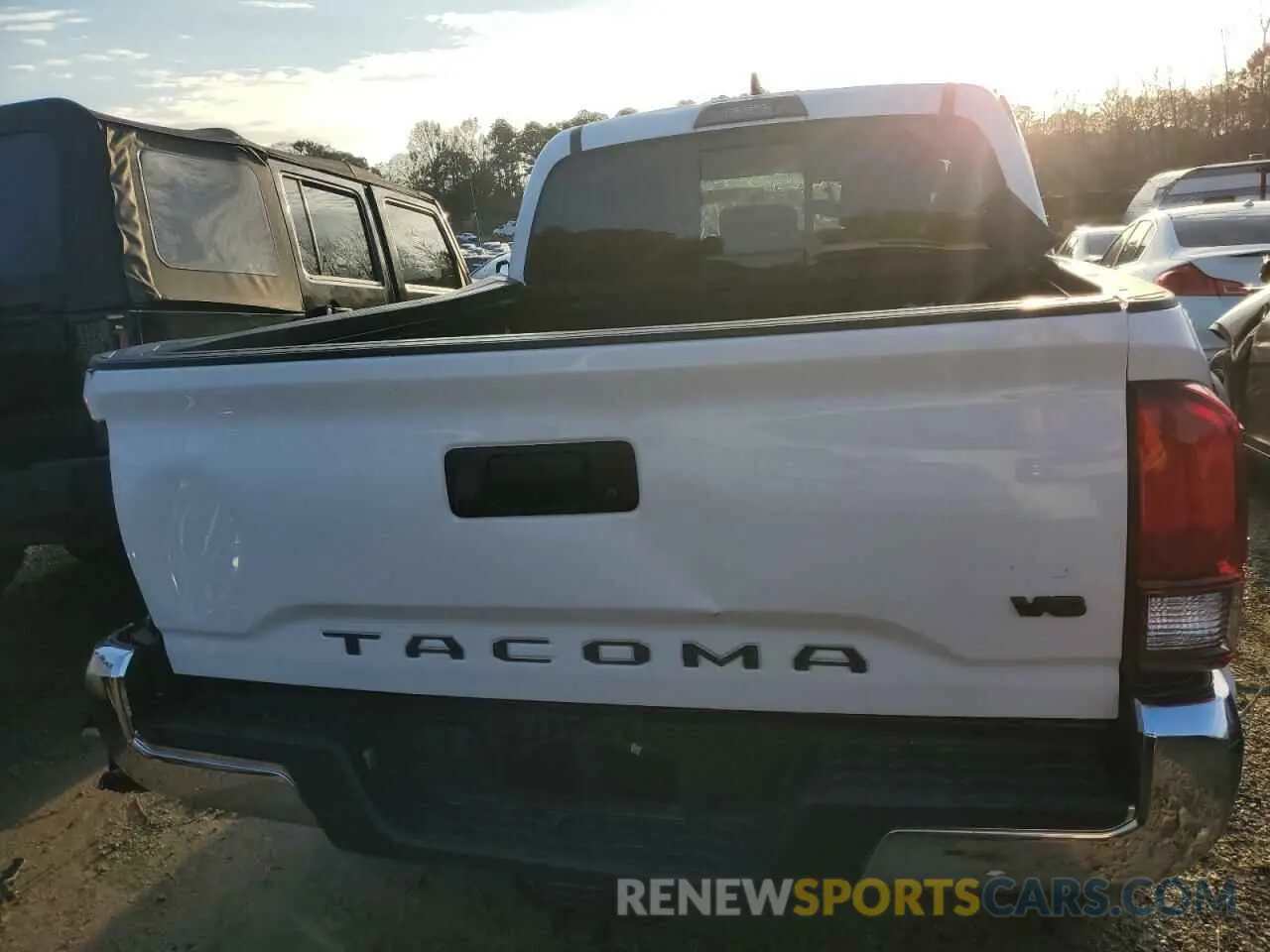 6 Photograph of a damaged car 3TMAZ5CN4LM116141 TOYOTA TACOMA 2020