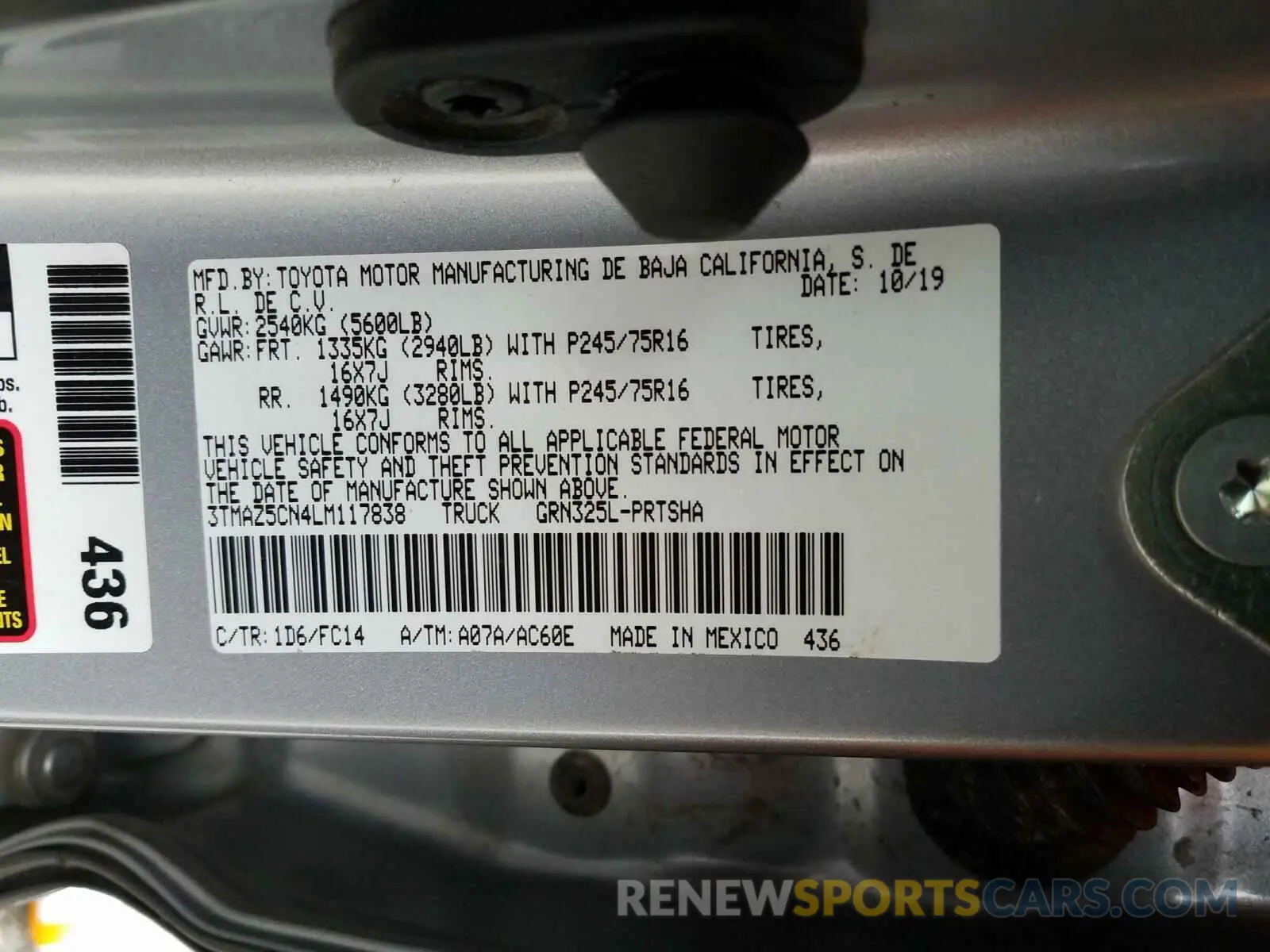 10 Photograph of a damaged car 3TMAZ5CN4LM117838 TOYOTA TACOMA 2020