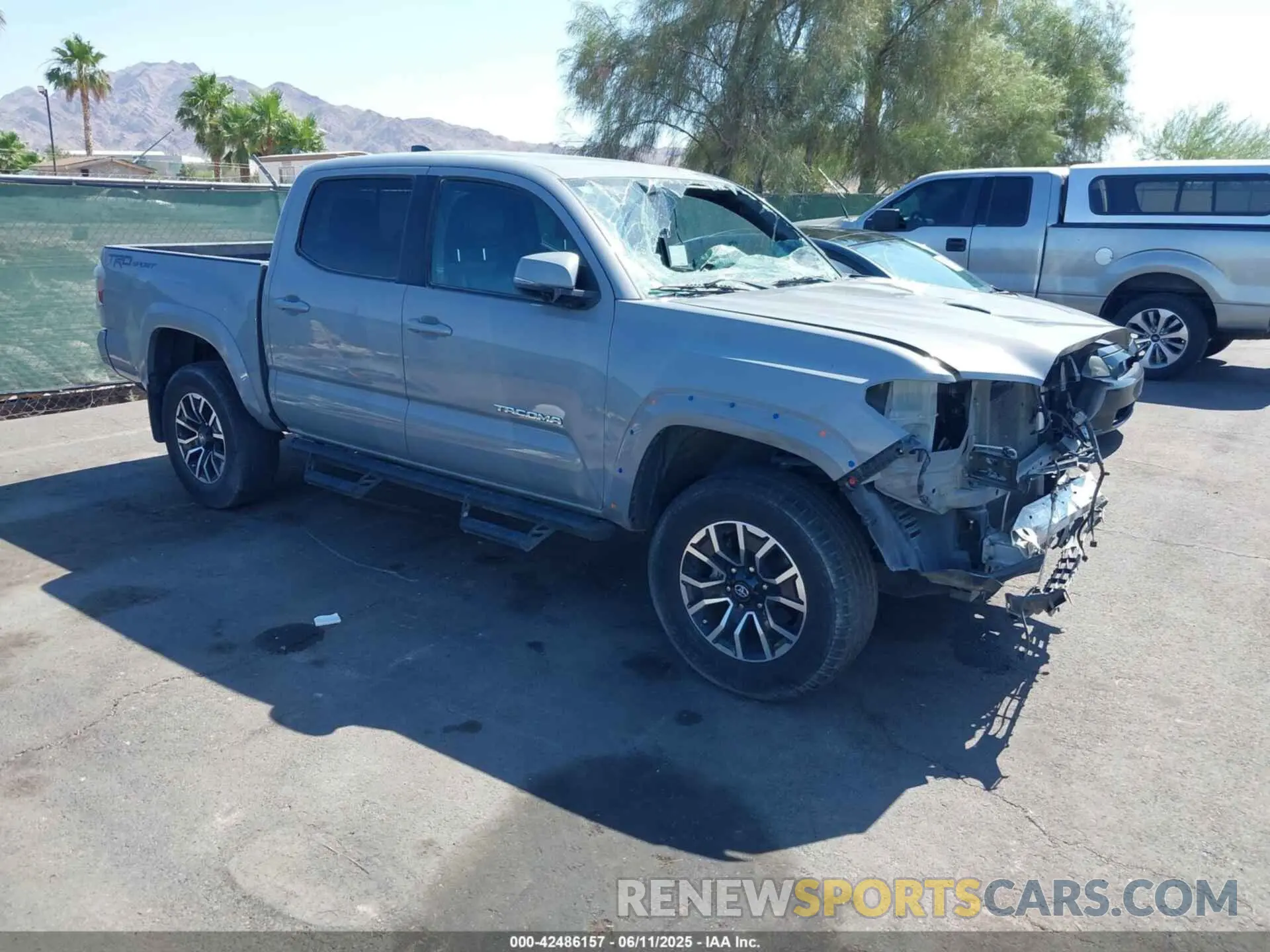 1 Photograph of a damaged car 3TMAZ5CN4LM137958 TOYOTA TACOMA 2020