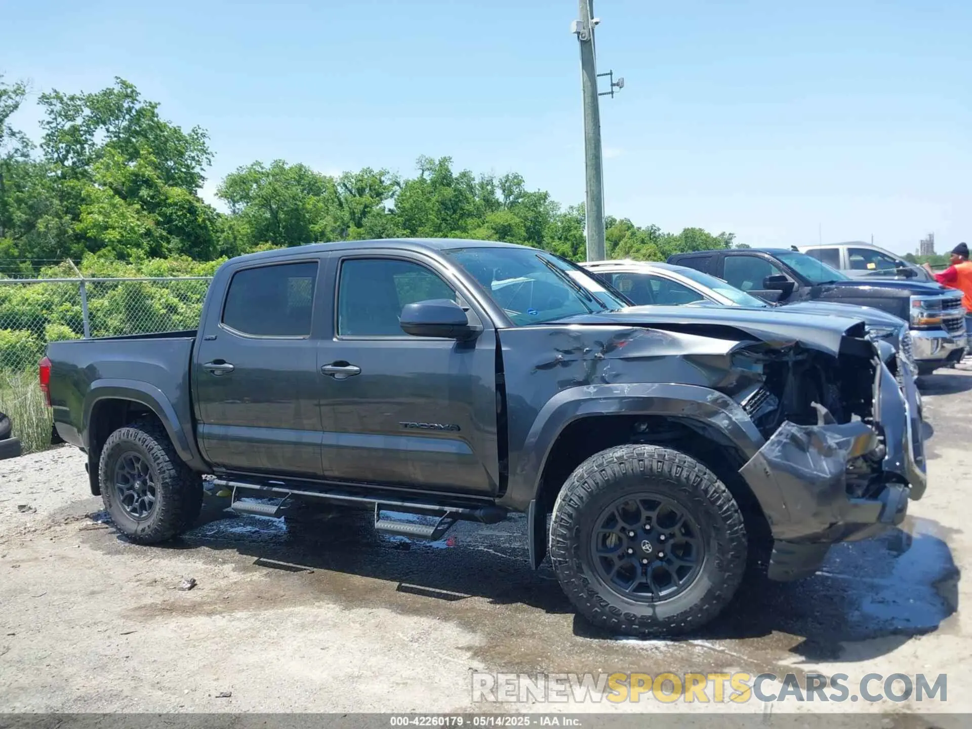 13 Фотография поврежденного автомобиля 3TMAZ5CN5LM118447 TOYOTA TACOMA 2020