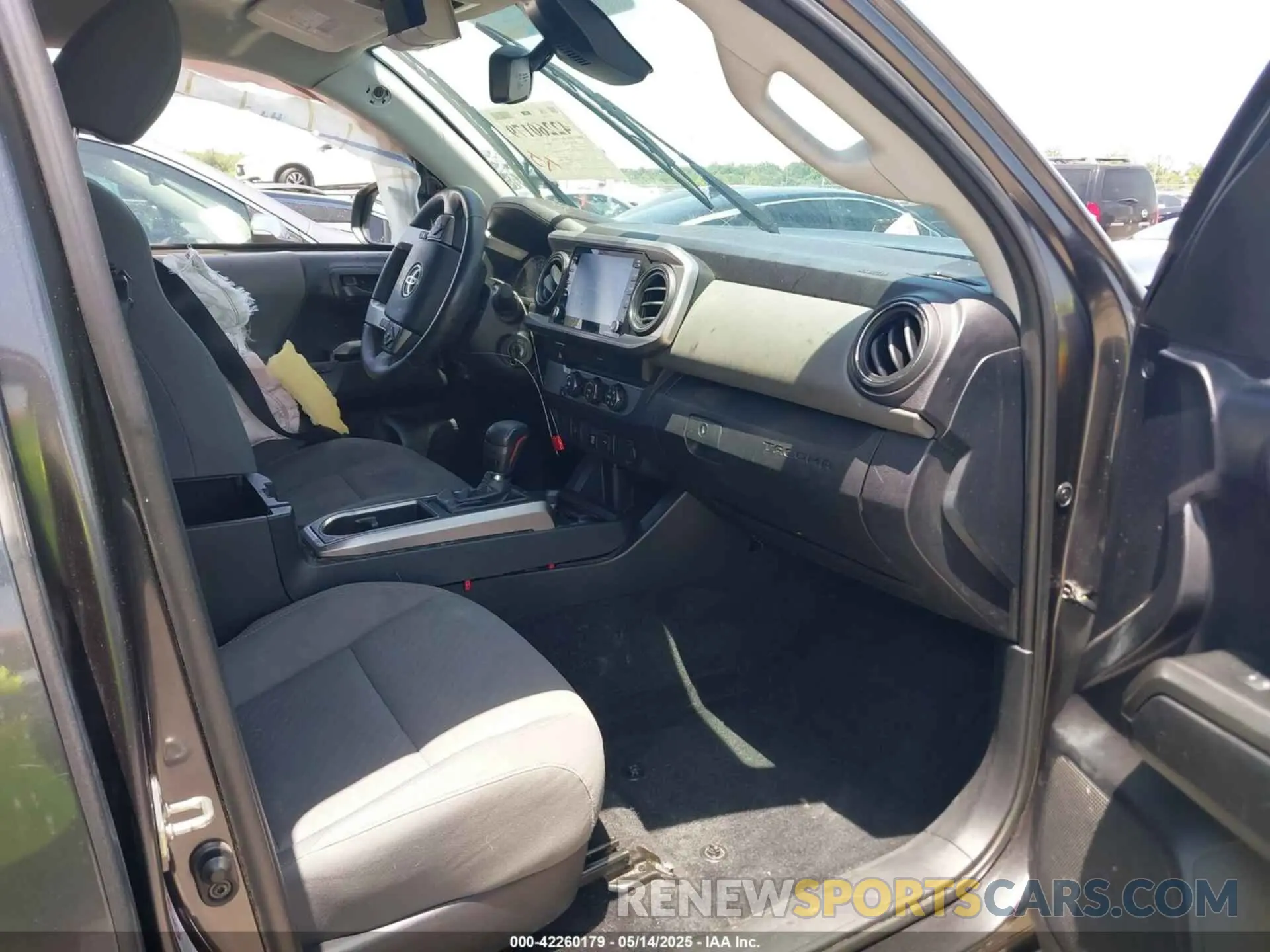 5 Фотография поврежденного автомобиля 3TMAZ5CN5LM118447 TOYOTA TACOMA 2020