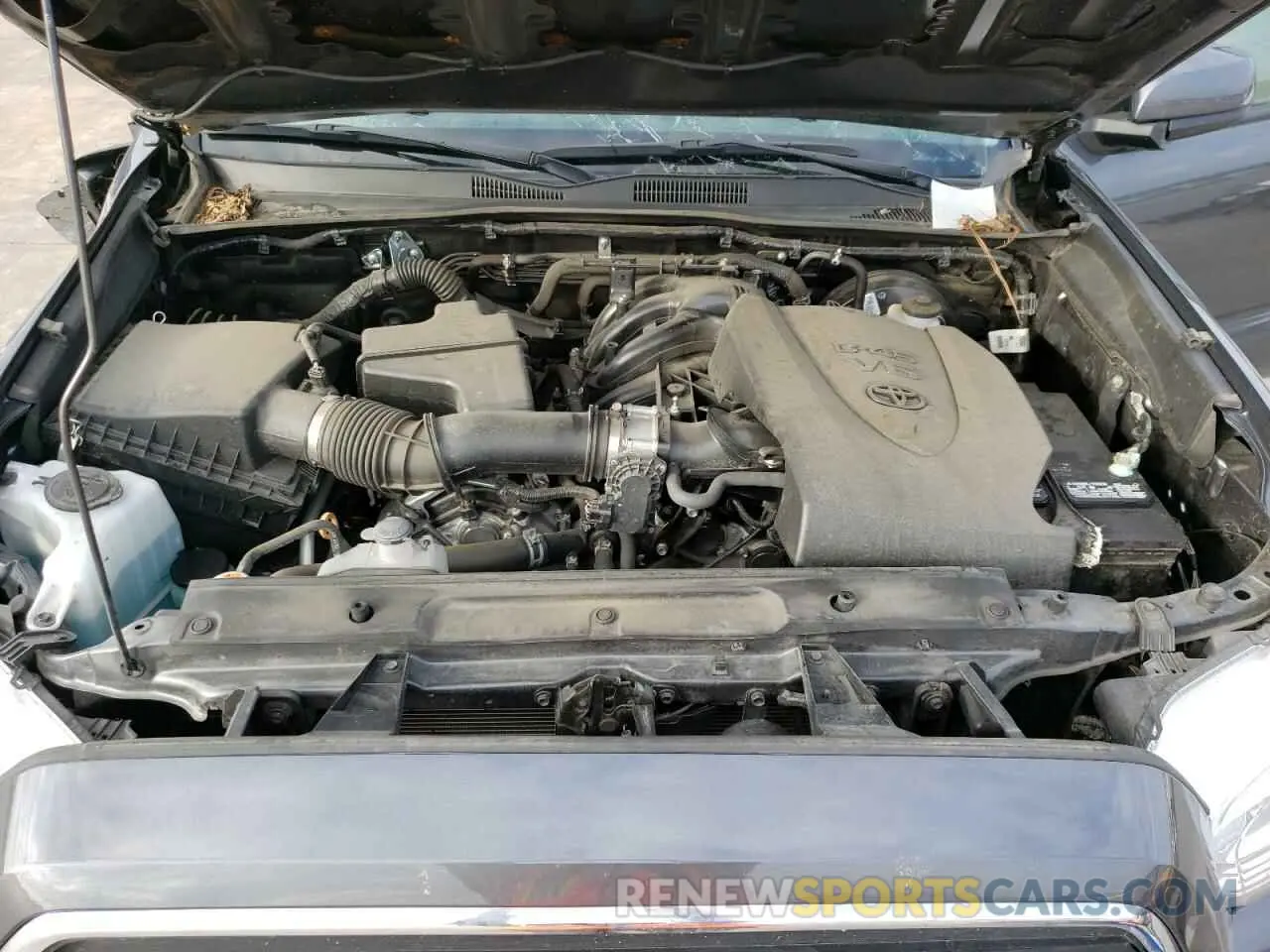 11 Photograph of a damaged car 3TMAZ5CN5LM137709 TOYOTA TACOMA 2020