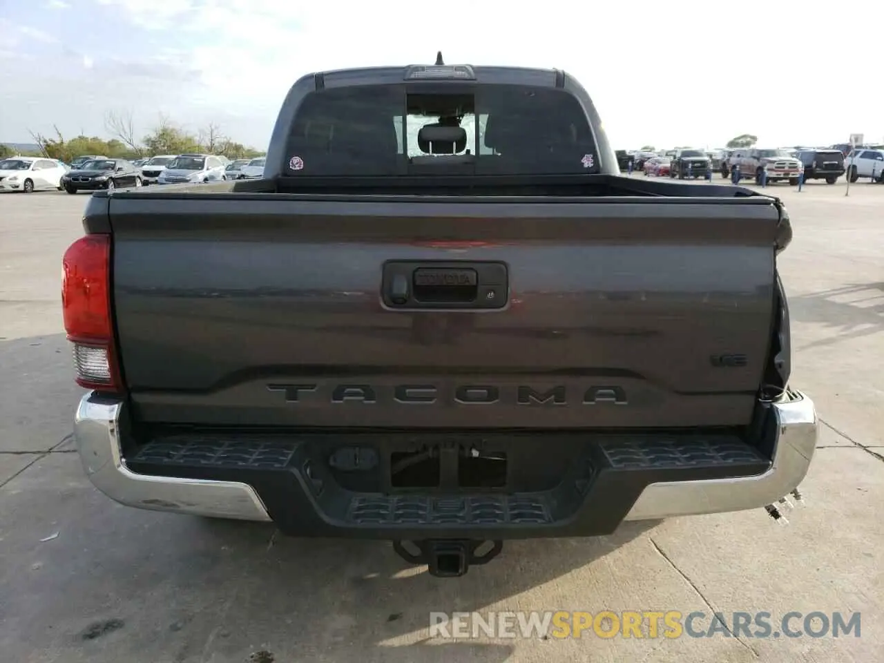 6 Photograph of a damaged car 3TMAZ5CN5LM137709 TOYOTA TACOMA 2020