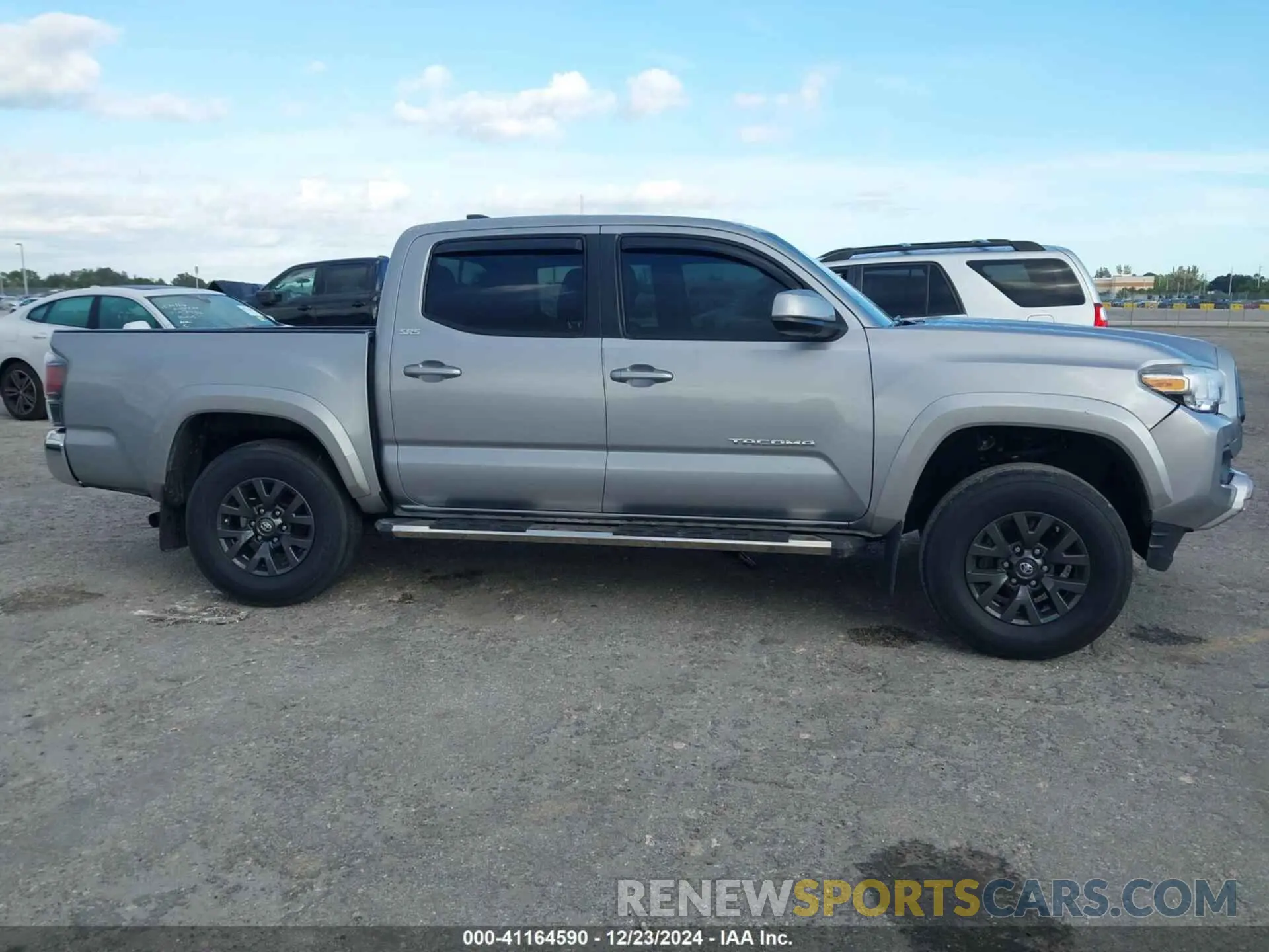 13 Photograph of a damaged car 3TMAZ5CN6LM118781 TOYOTA TACOMA 2020