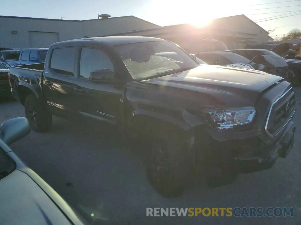 4 Photograph of a damaged car 3TMAZ5CN6LM122748 TOYOTA TACOMA 2020