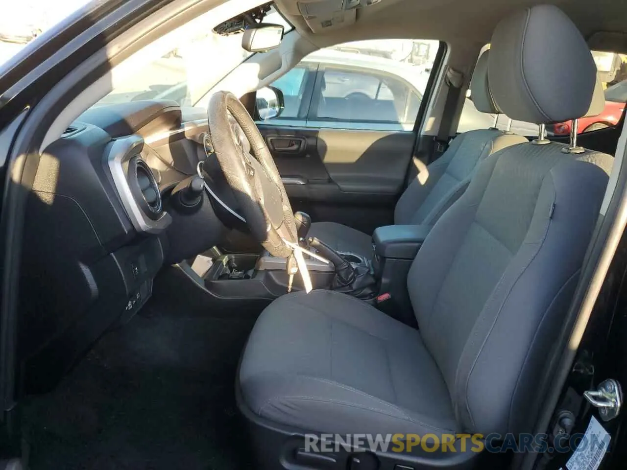 7 Photograph of a damaged car 3TMAZ5CN6LM122748 TOYOTA TACOMA 2020
