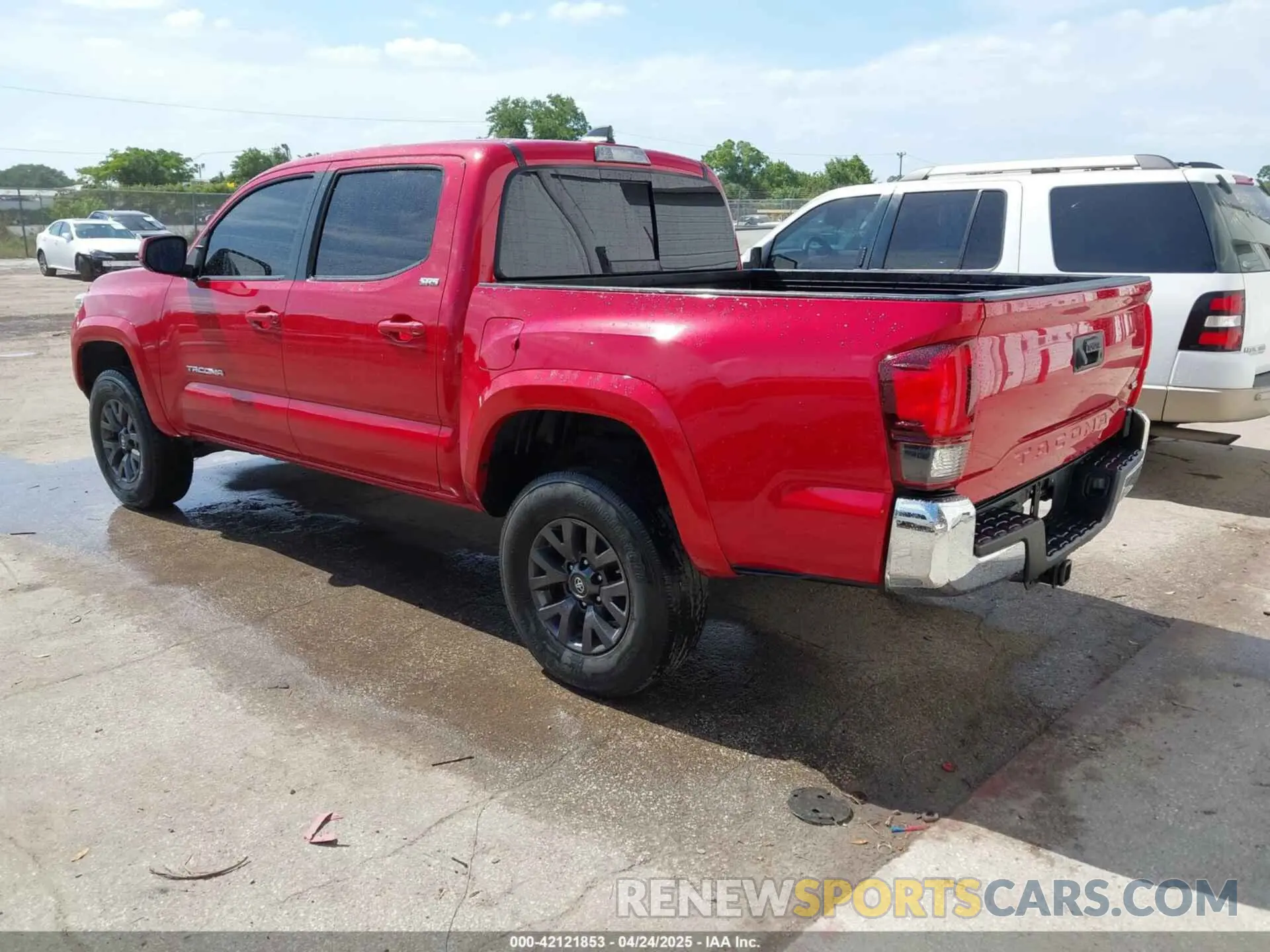 3 Фотография поврежденного автомобиля 3TMAZ5CN6LM134401 TOYOTA TACOMA 2020