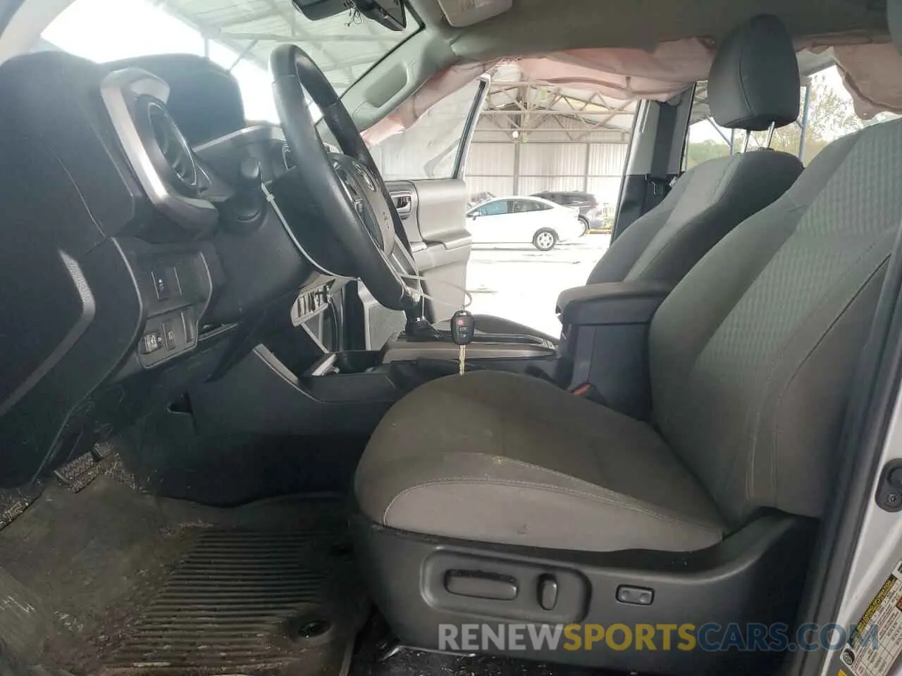 7 Фотография поврежденного автомобиля 3TMAZ5CN7LM118885 TOYOTA TACOMA 2020