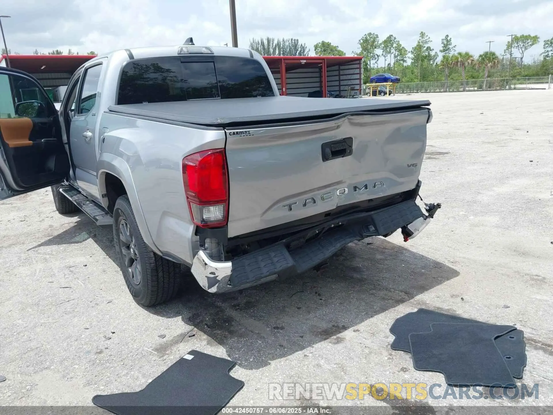 20 Photograph of a damaged car 3TMAZ5CN7LM133077 TOYOTA TACOMA 2020