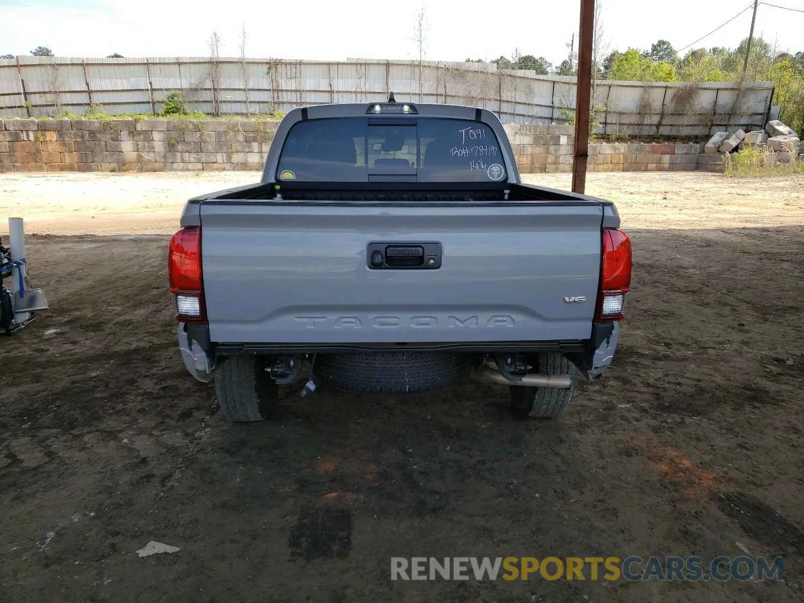 9 Photograph of a damaged car 3TMAZ5CN7LM134293 TOYOTA TACOMA 2020