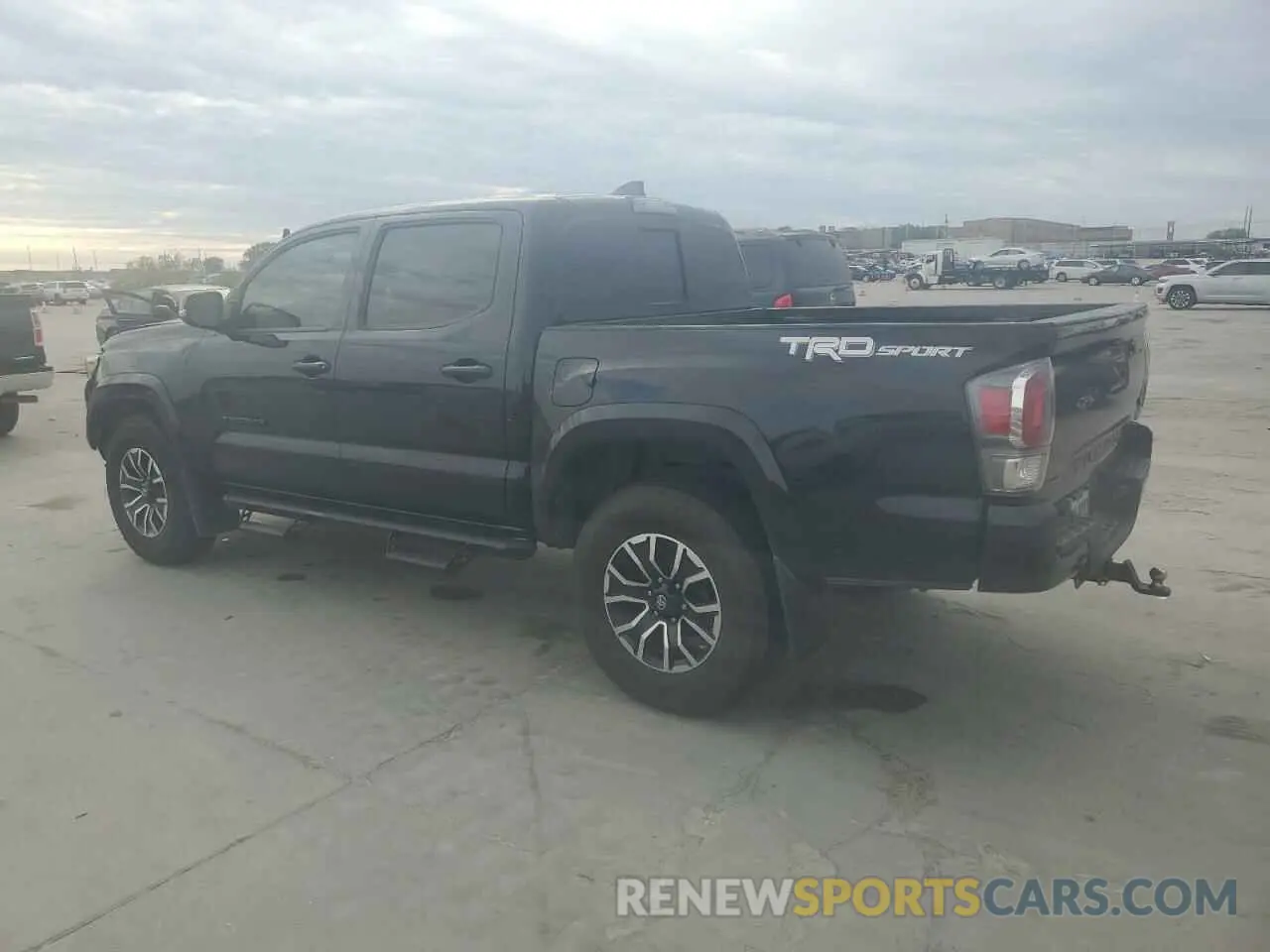 2 Photograph of a damaged car 3TMAZ5CN7LM135332 TOYOTA TACOMA 2020
