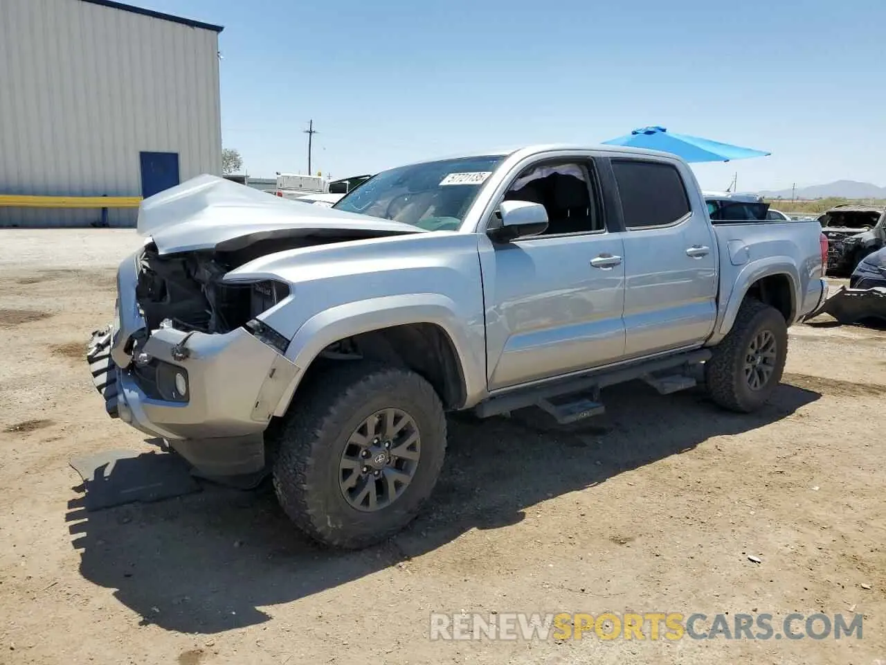 1 Photograph of a damaged car 3TMAZ5CN8LM122525 TOYOTA TACOMA 2020