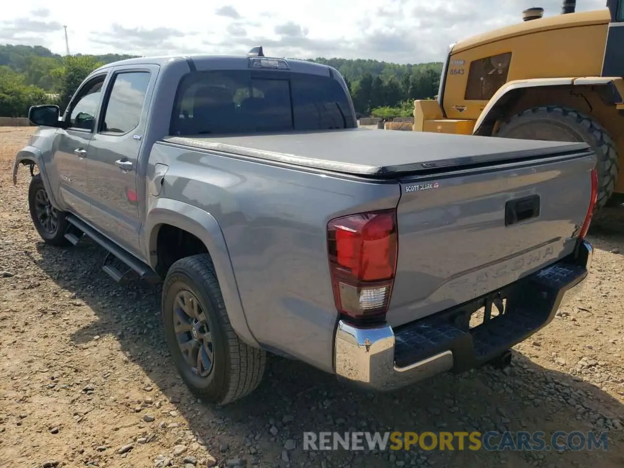 3 Фотография поврежденного автомобиля 3TMAZ5CN9LM120072 TOYOTA TACOMA 2020