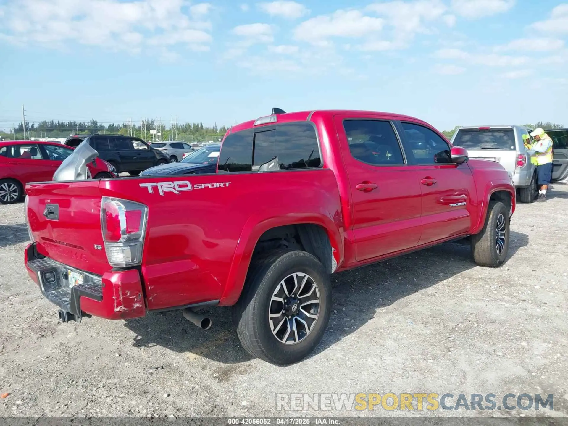 4 Фотография поврежденного автомобиля 3TMAZ5CN9LM120752 TOYOTA TACOMA 2020