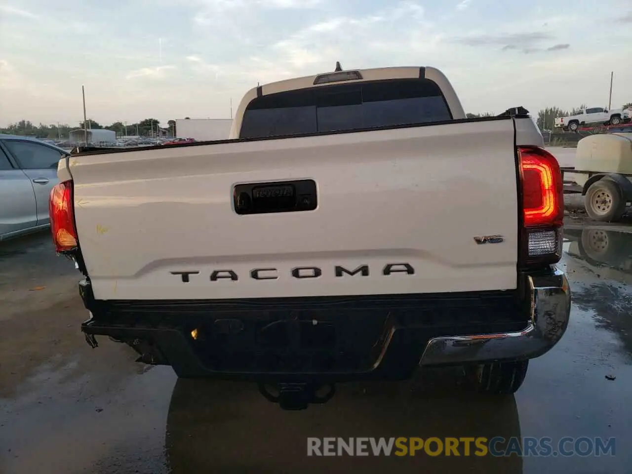 6 Photograph of a damaged car 3TMAZ5CN9LM133016 TOYOTA TACOMA 2020