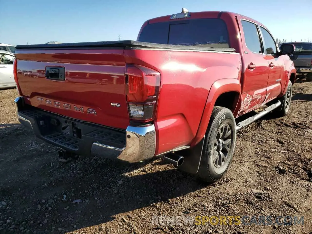 4 Photograph of a damaged car 3TMAZ5CN9LM136014 TOYOTA TACOMA 2020