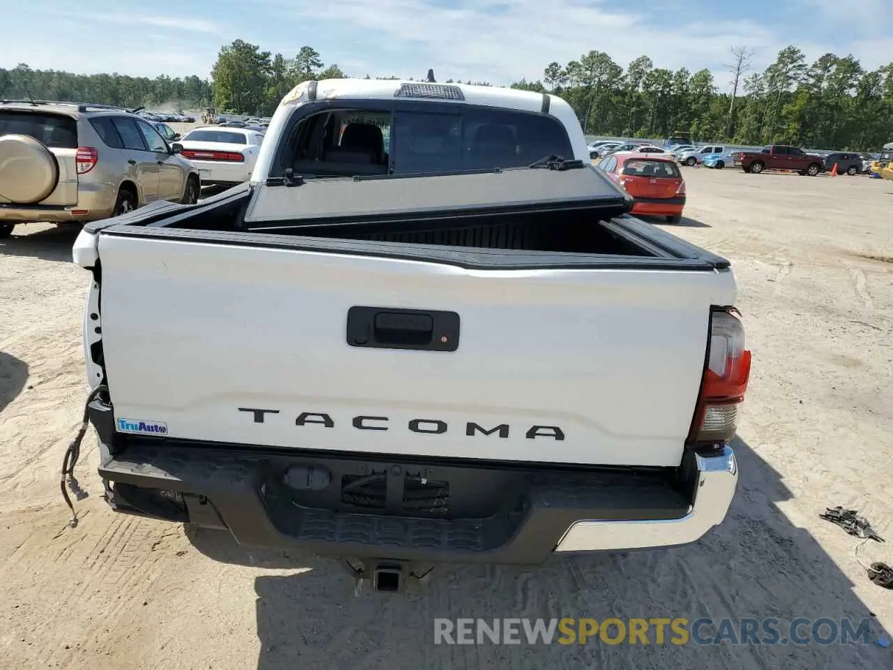 6 Photograph of a damaged car 3TMAZ5CNXLM120372 TOYOTA TACOMA 2020