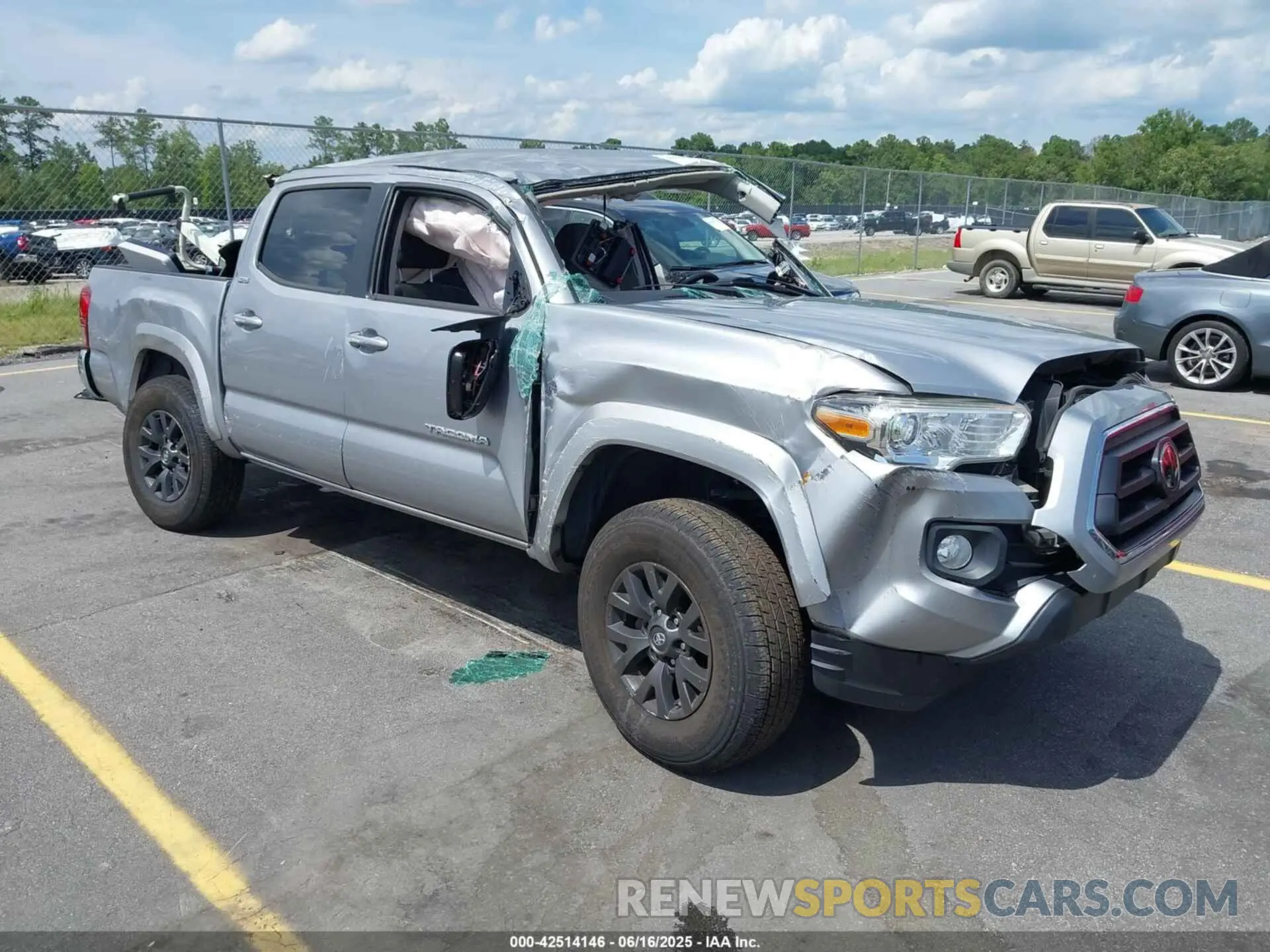 1 Photograph of a damaged car 3TMAZ5CNXLM135065 TOYOTA TACOMA 2020