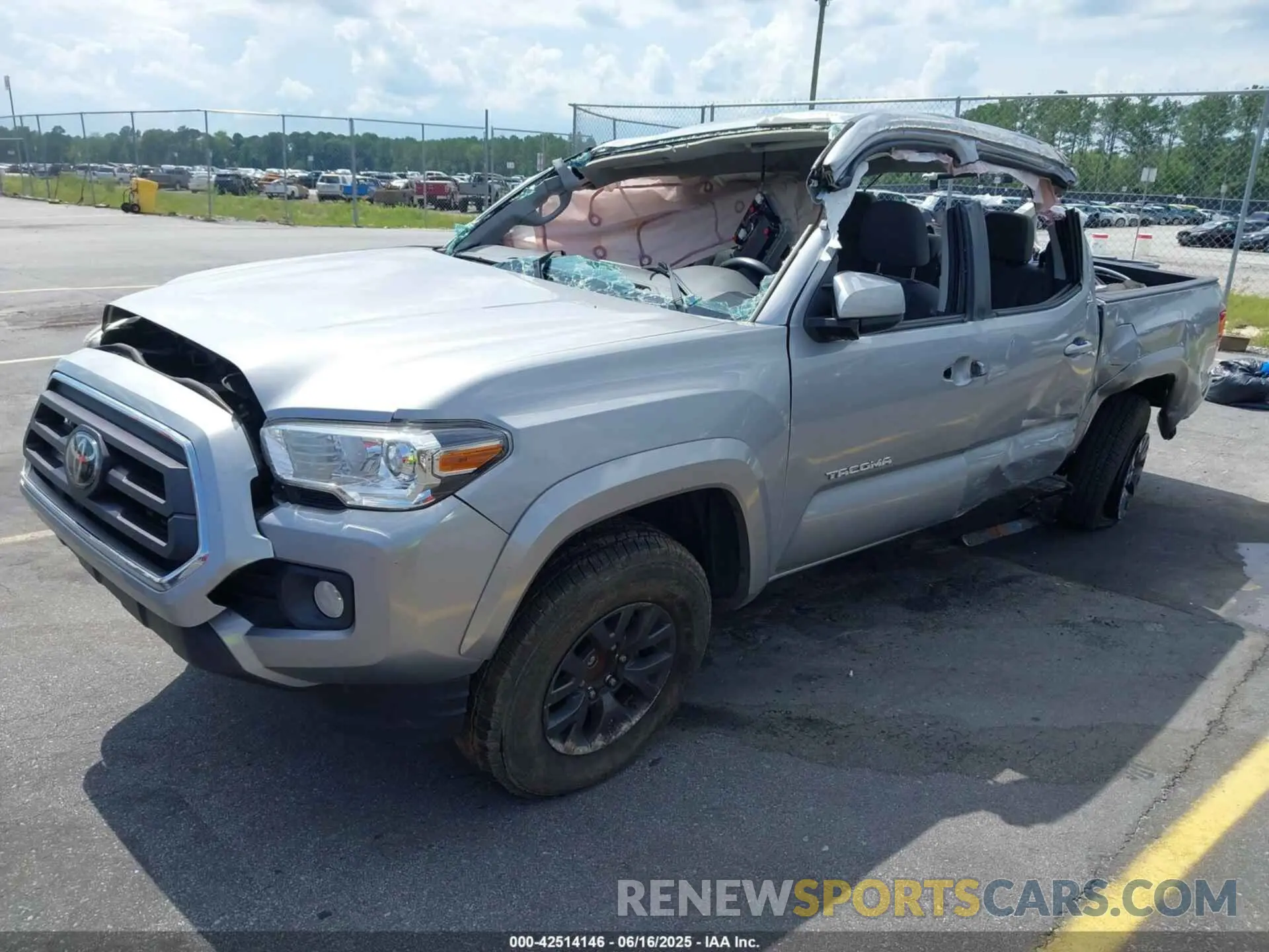 2 Photograph of a damaged car 3TMAZ5CNXLM135065 TOYOTA TACOMA 2020