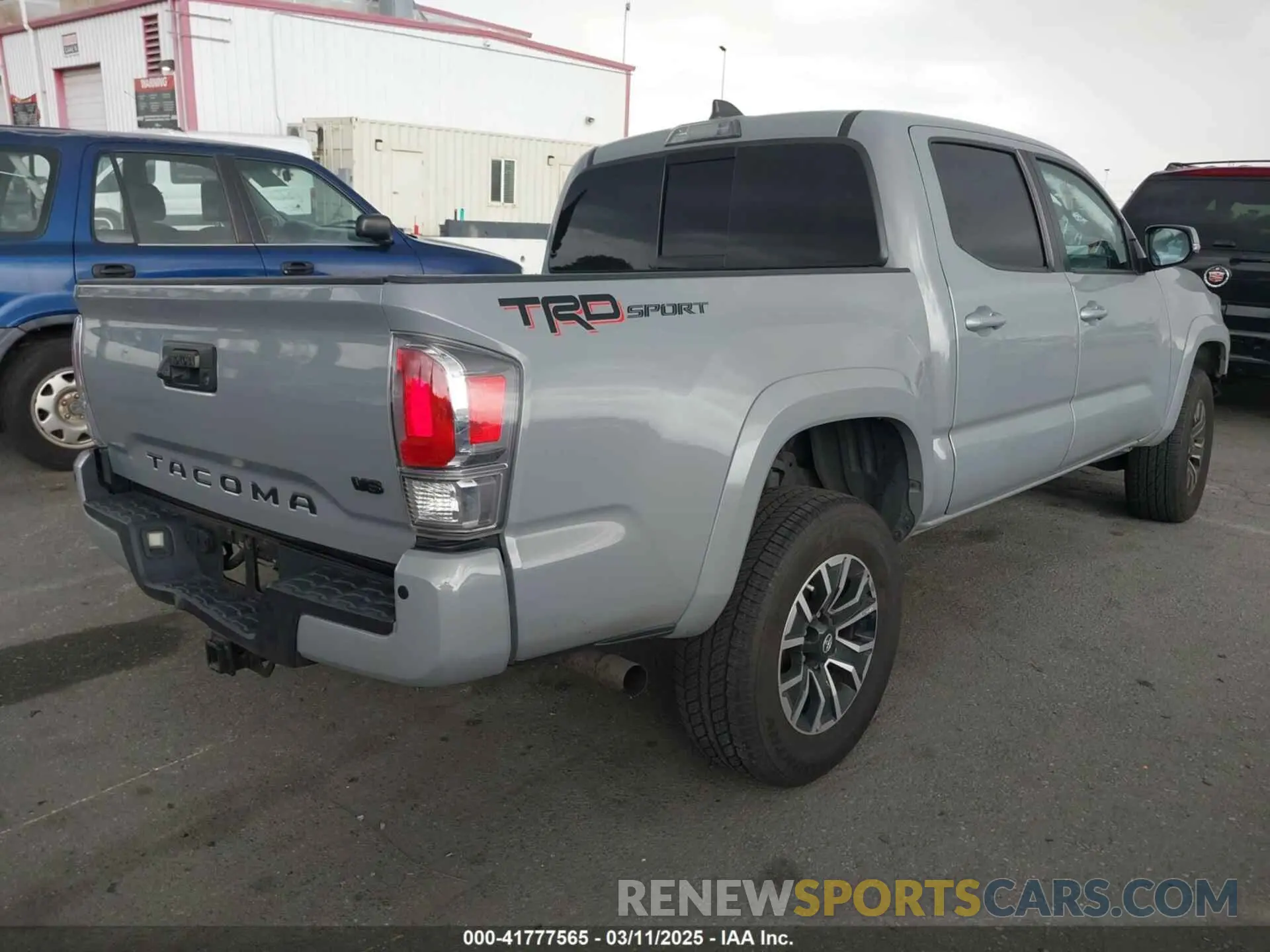 4 Photograph of a damaged car 3TMAZ5CNXLM136698 TOYOTA TACOMA 2020