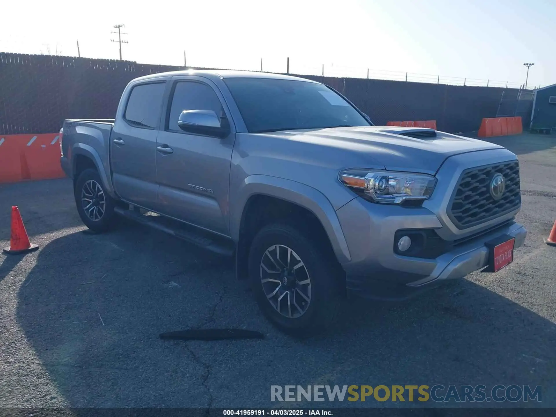 1 Фотография поврежденного автомобиля 3TMAZ5CNXLM139150 TOYOTA TACOMA 2020