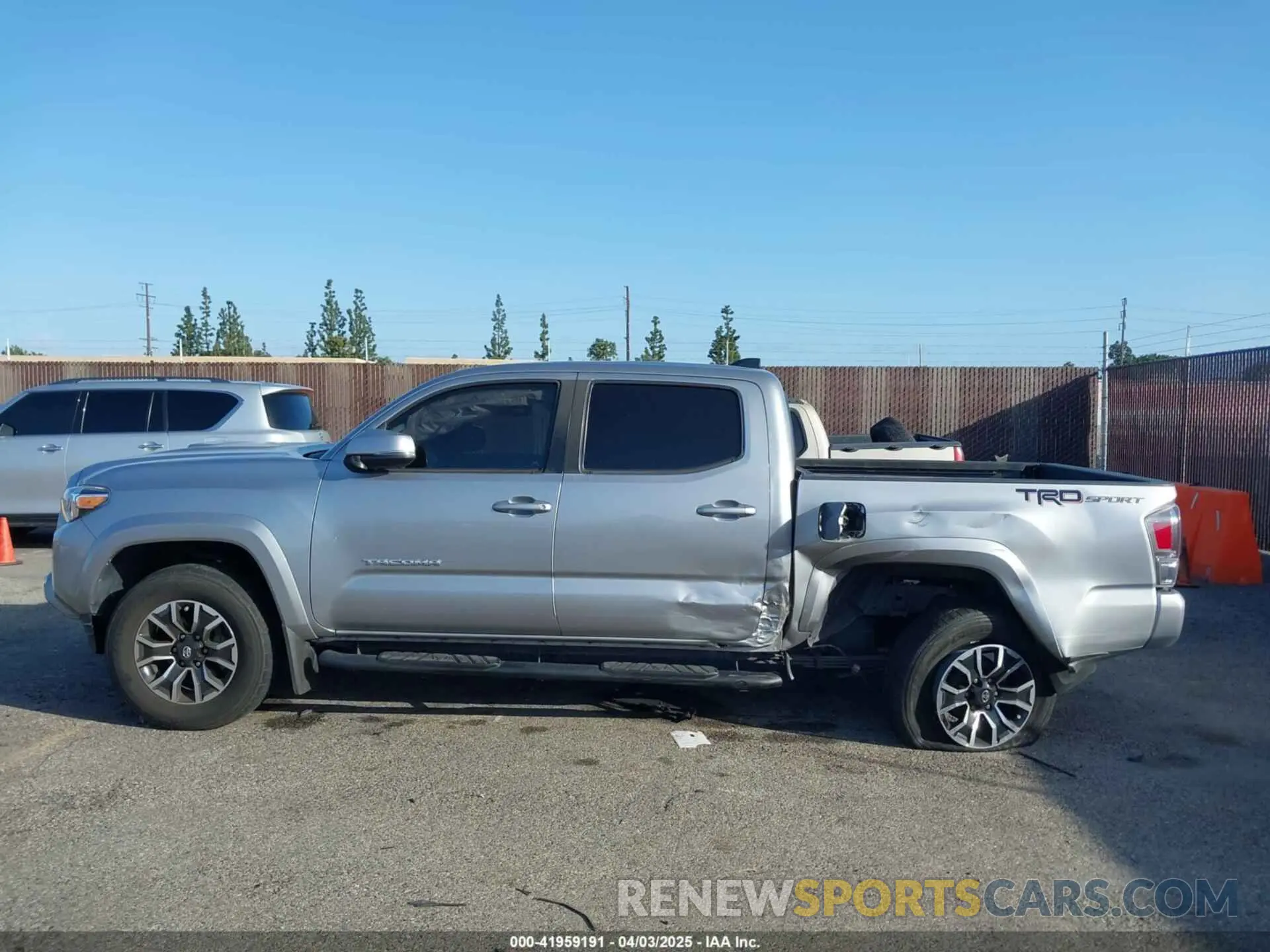 14 Фотография поврежденного автомобиля 3TMAZ5CNXLM139150 TOYOTA TACOMA 2020