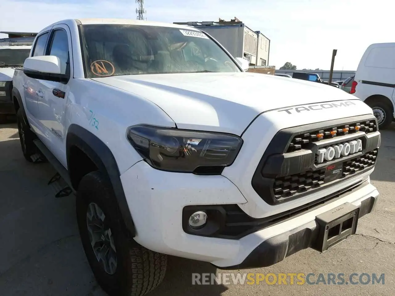 1 Photograph of a damaged car 3TMCZ5AN0LM297489 TOYOTA TACOMA 2020