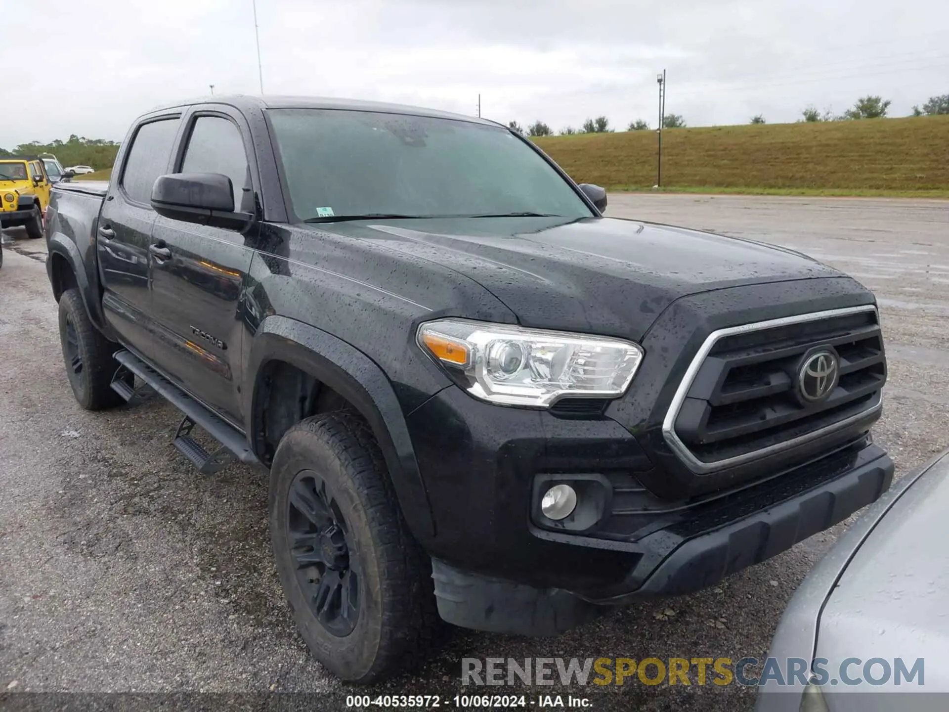1 Photograph of a damaged car 3TMCZ5AN0LM306675 TOYOTA TACOMA 2020