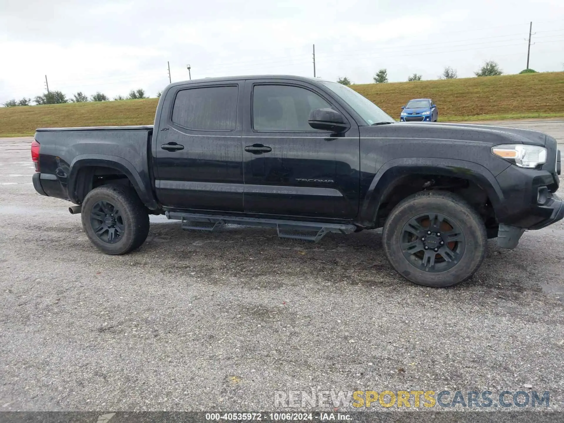 13 Photograph of a damaged car 3TMCZ5AN0LM306675 TOYOTA TACOMA 2020