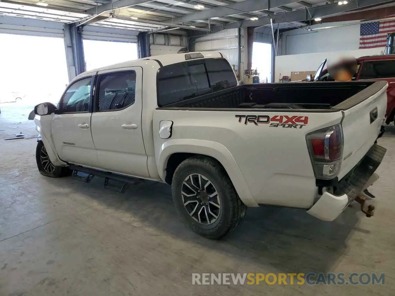 2 Photograph of a damaged car 3TMCZ5AN0LM312170 TOYOTA TACOMA 2020