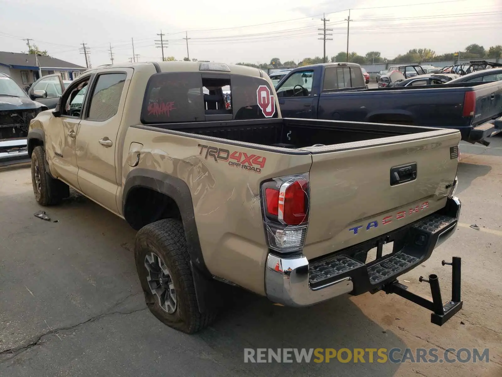 3 Photograph of a damaged car 3TMCZ5AN0LM314713 TOYOTA TACOMA 2020
