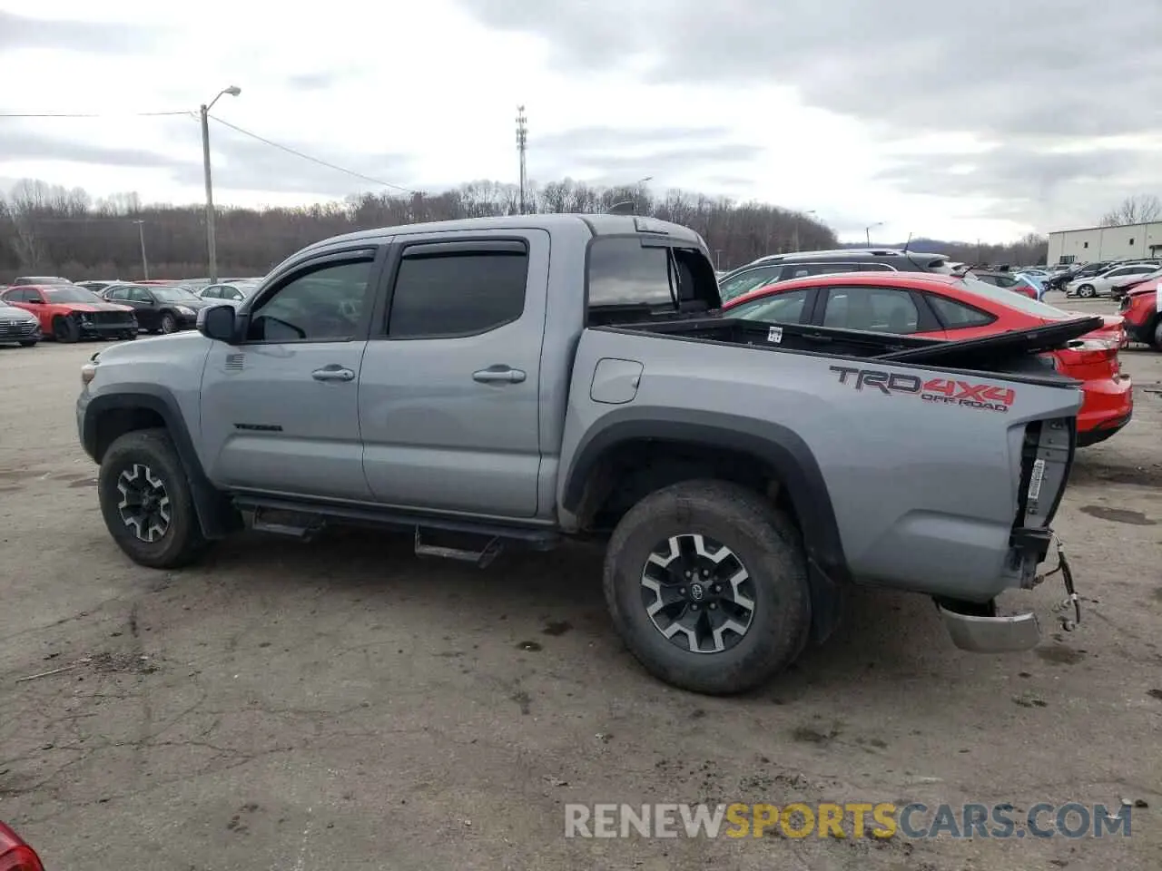 2 Photograph of a damaged car 3TMCZ5AN0LM325114 TOYOTA TACOMA 2020