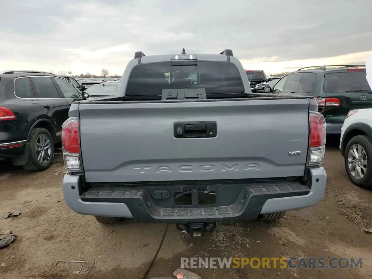 6 Photograph of a damaged car 3TMCZ5AN0LM344262 TOYOTA TACOMA 2020