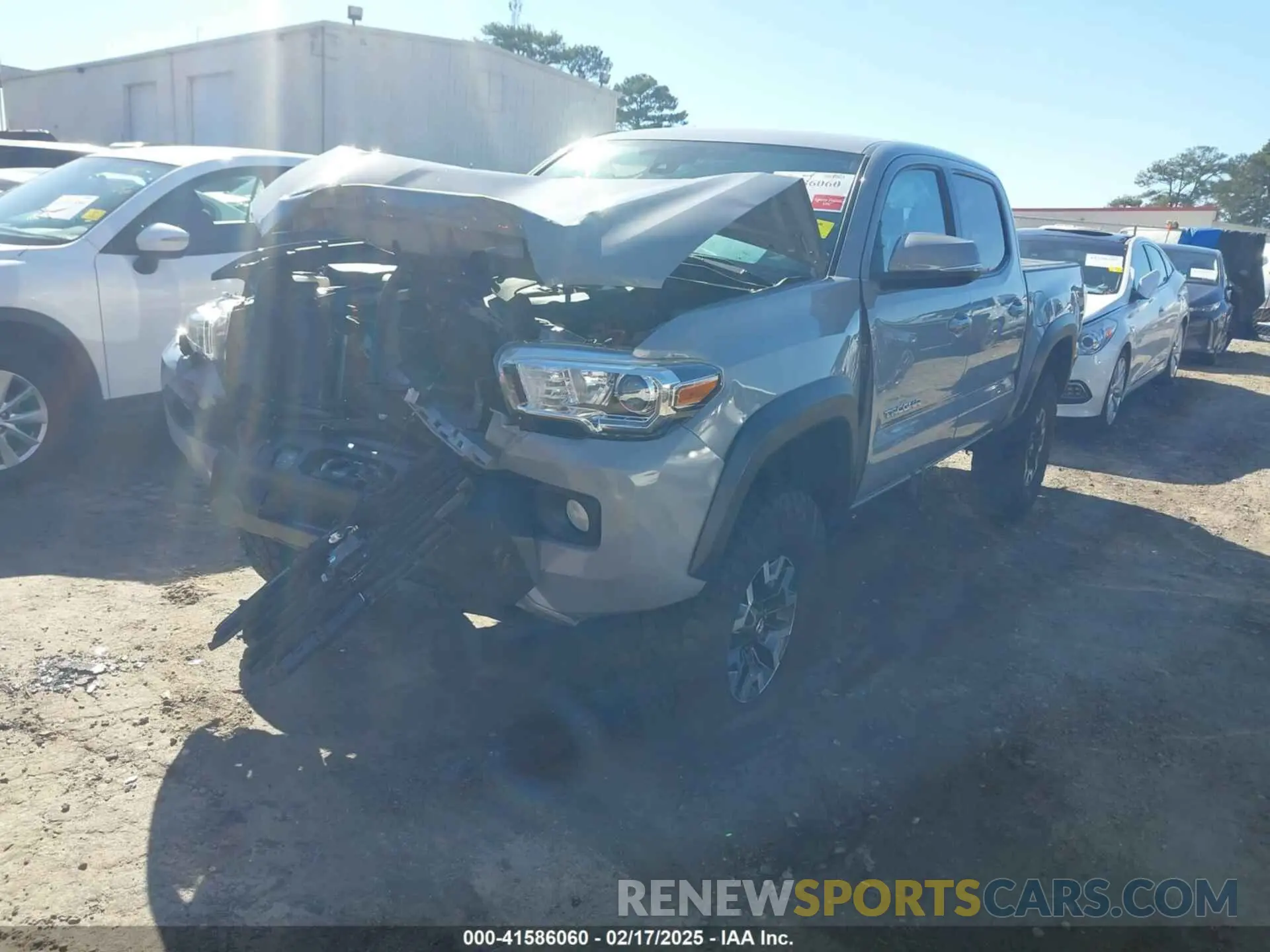 2 Фотография поврежденного автомобиля 3TMCZ5AN0LM345184 TOYOTA TACOMA 2020