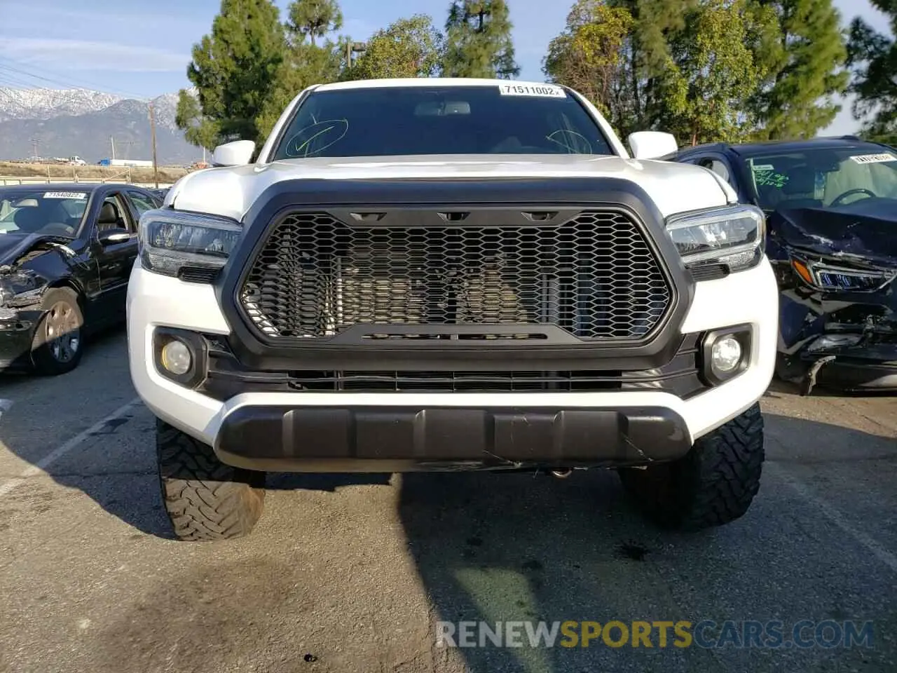 5 Photograph of a damaged car 3TMCZ5AN0LM354516 TOYOTA TACOMA 2020