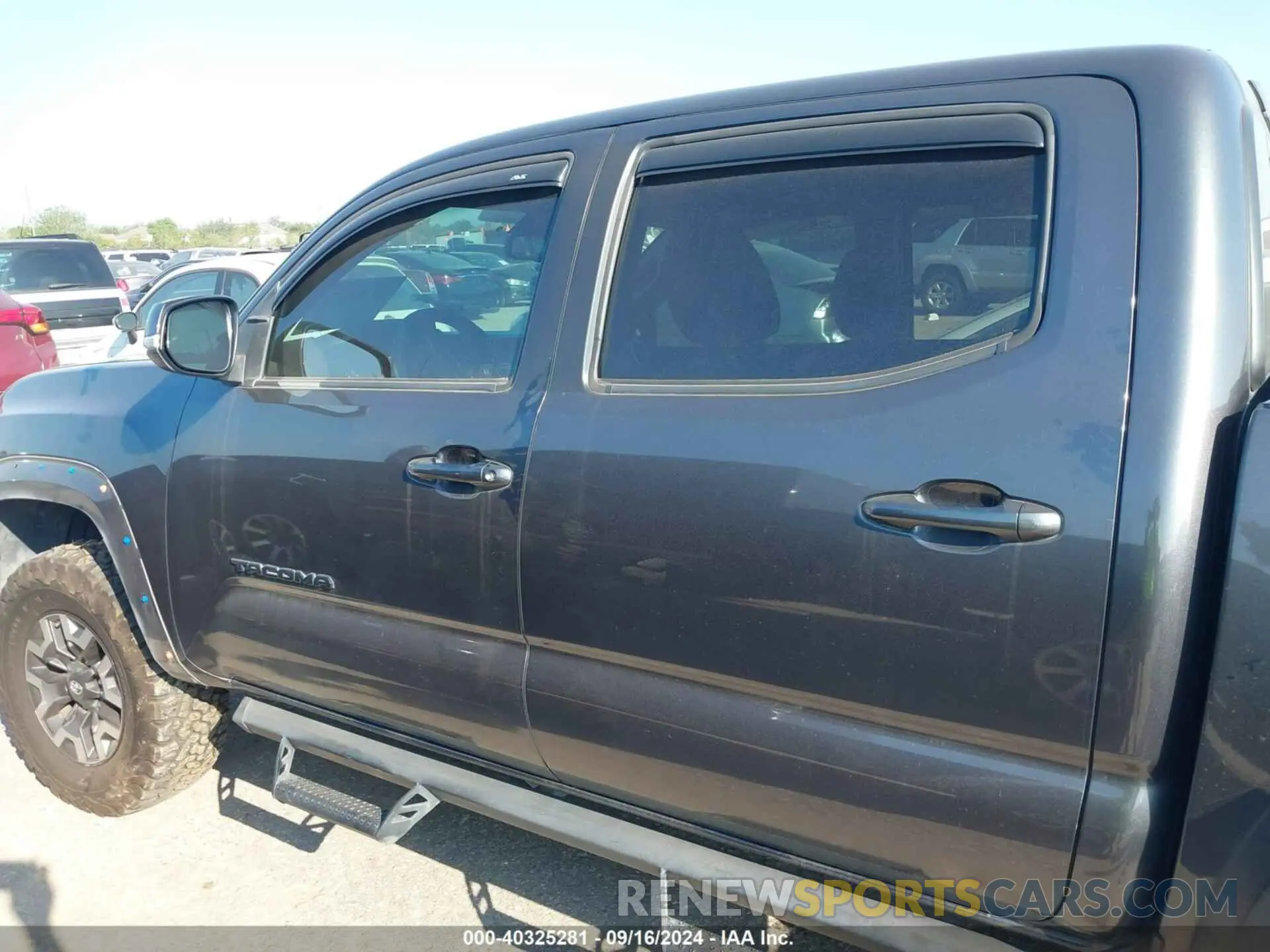 14 Photograph of a damaged car 3TMCZ5AN1LM291829 TOYOTA TACOMA 2020