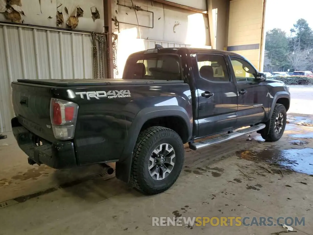 3 Photograph of a damaged car 3TMCZ5AN1LM295007 TOYOTA TACOMA 2020