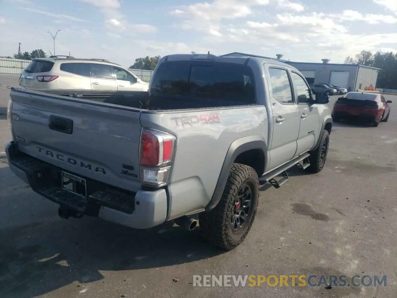 4 Фотография поврежденного автомобиля 3TMCZ5AN1LM310069 TOYOTA TACOMA 2020