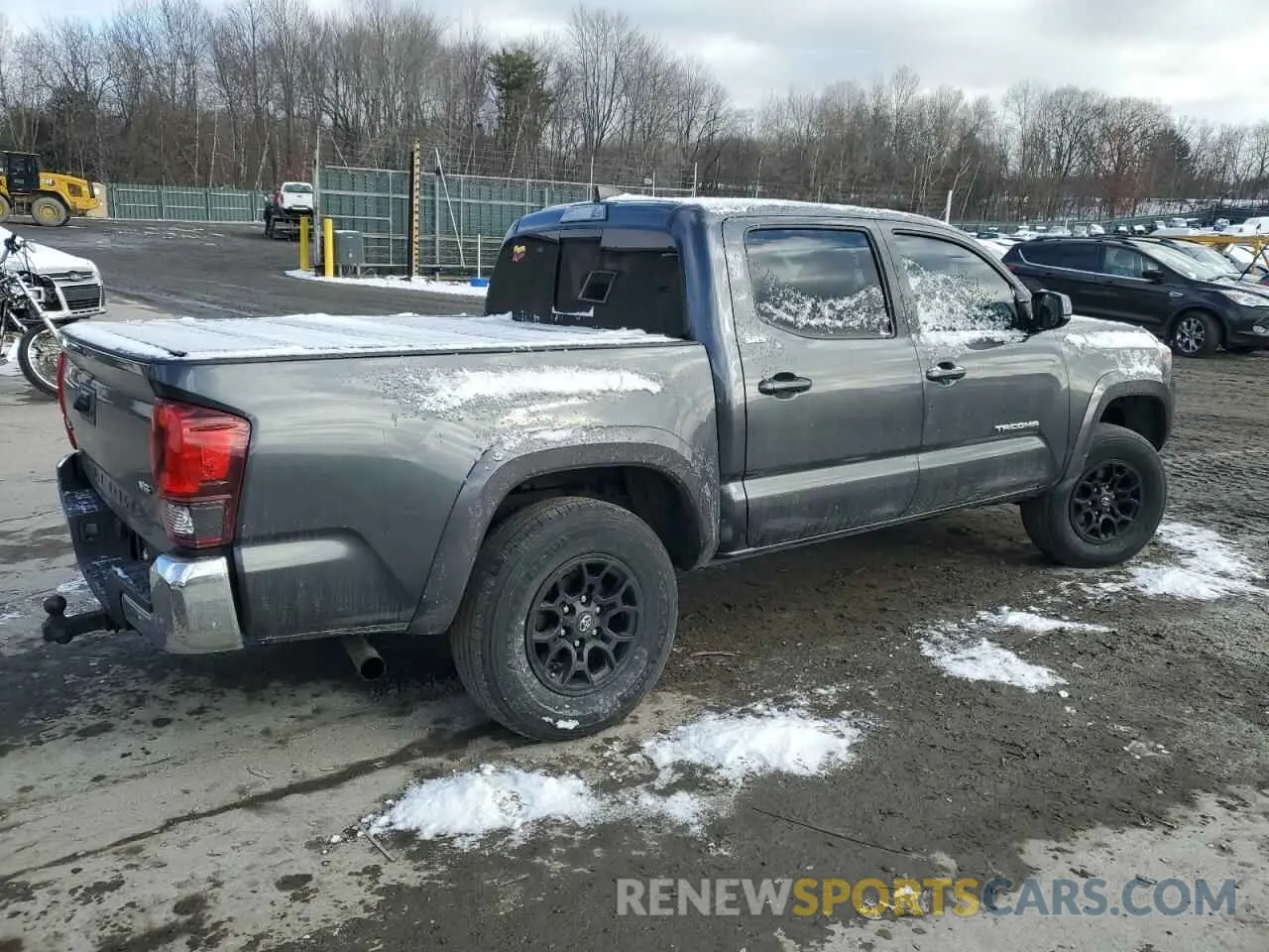 3 Photograph of a damaged car 3TMCZ5AN1LM335747 TOYOTA TACOMA 2020
